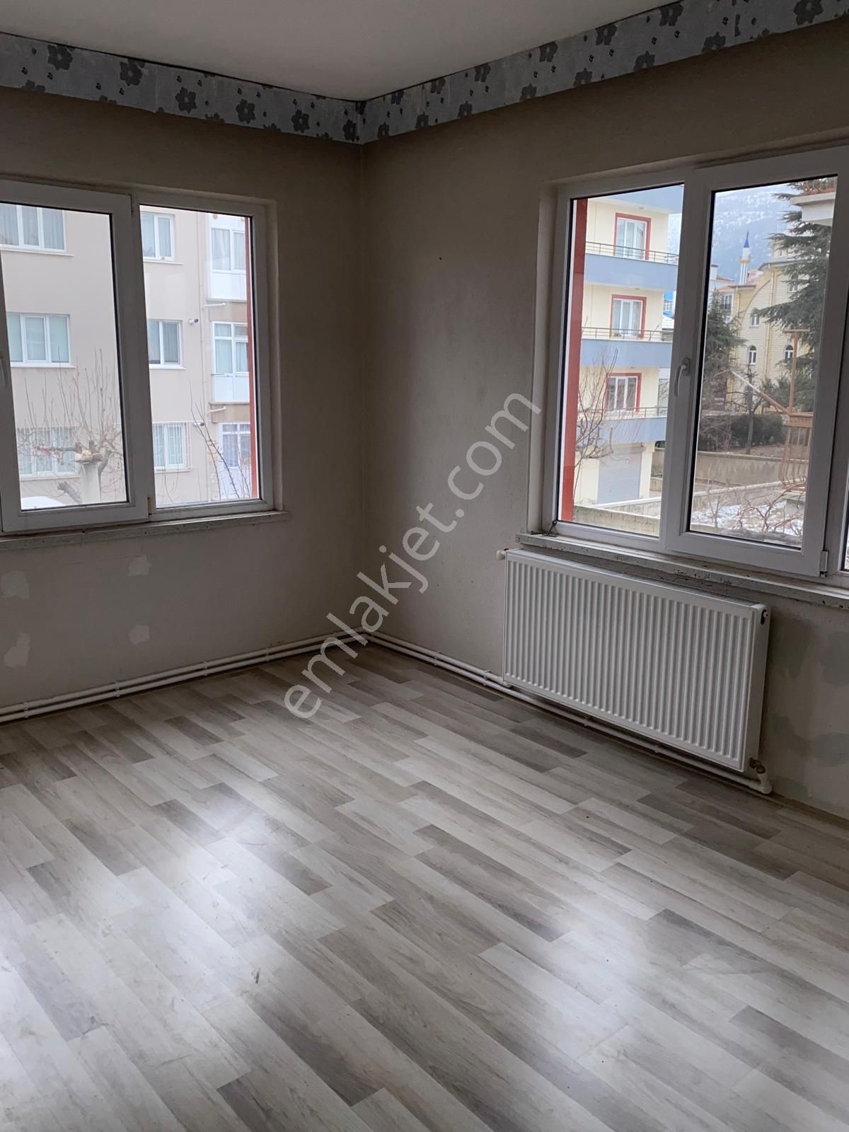 Sücüllü Emlaktan Kiralık 3 + 1 Özel Park Hastanesi Yakını İki Katlı Mütakil Daire - Görsel 18