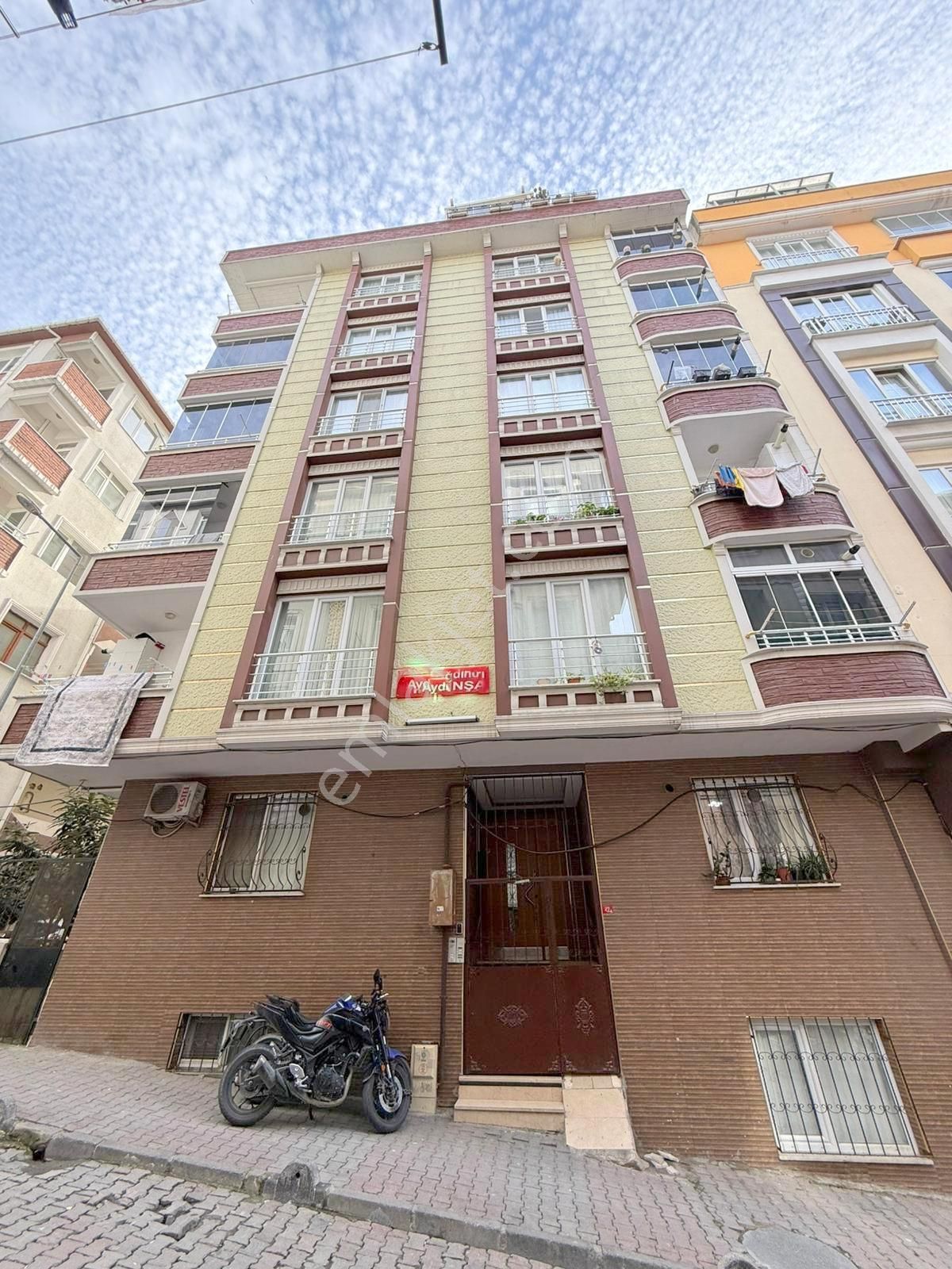 Serkan Gayrimenkulden Bahçelievler 10 Yıllık Hürriyette 1 Kat Metrobüse Yakın - Görsel 14