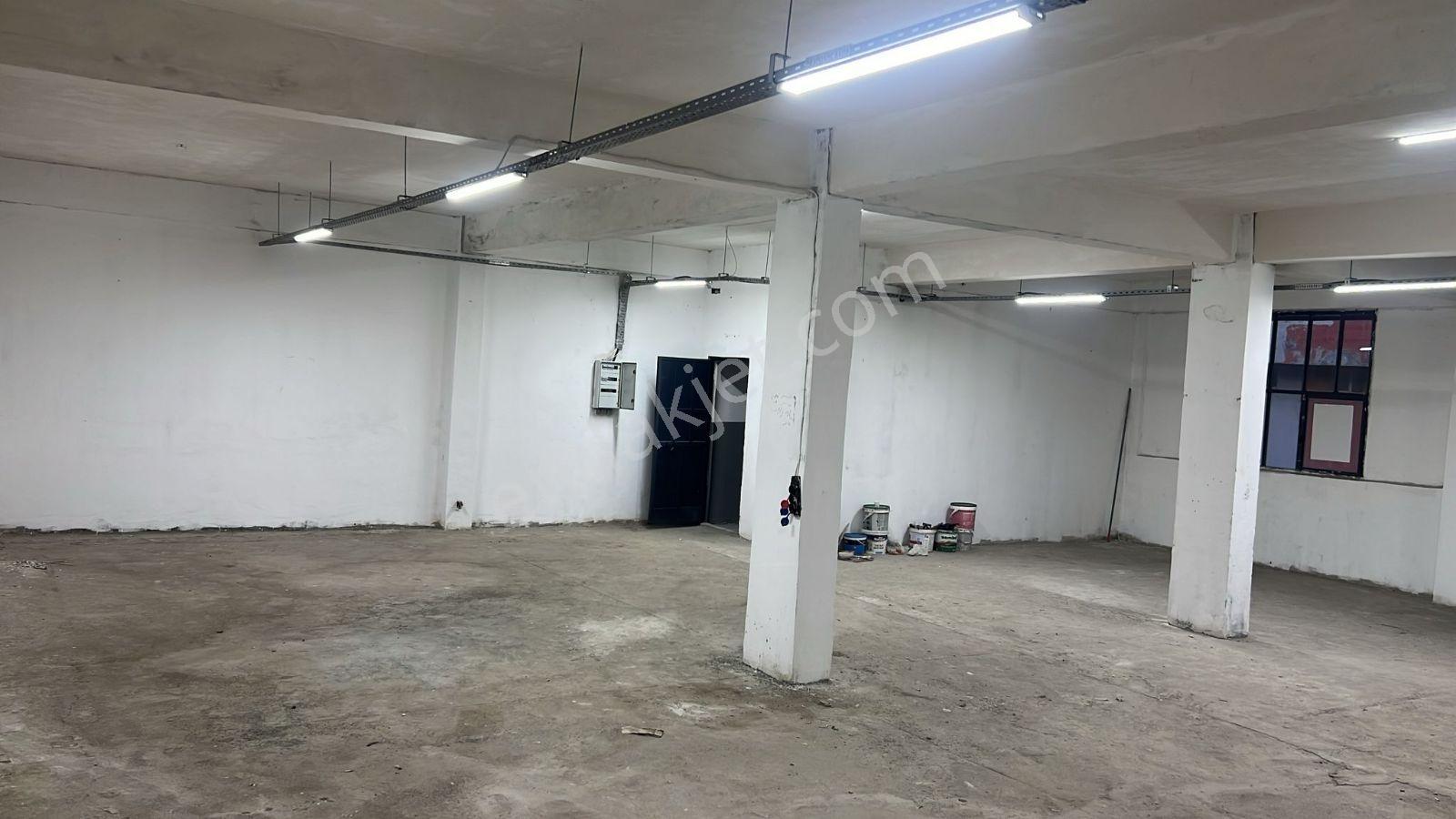 İkitelli Org.de Kiralık 250 M2 Girişüstü Hazır Atölye - Görsel 12