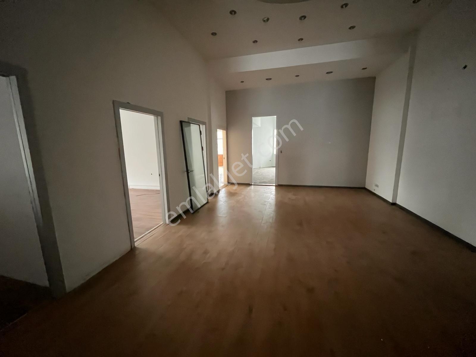 İkitelli Organize Sanayi Bölgesinde 800 M2 3 Katlı 140 Kw - Görsel 7