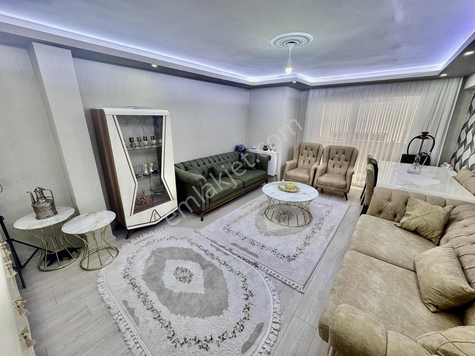 Başkent Caddesi Yakını Lüx Yapılı Ebeveyn Banyolu Satılık Daire