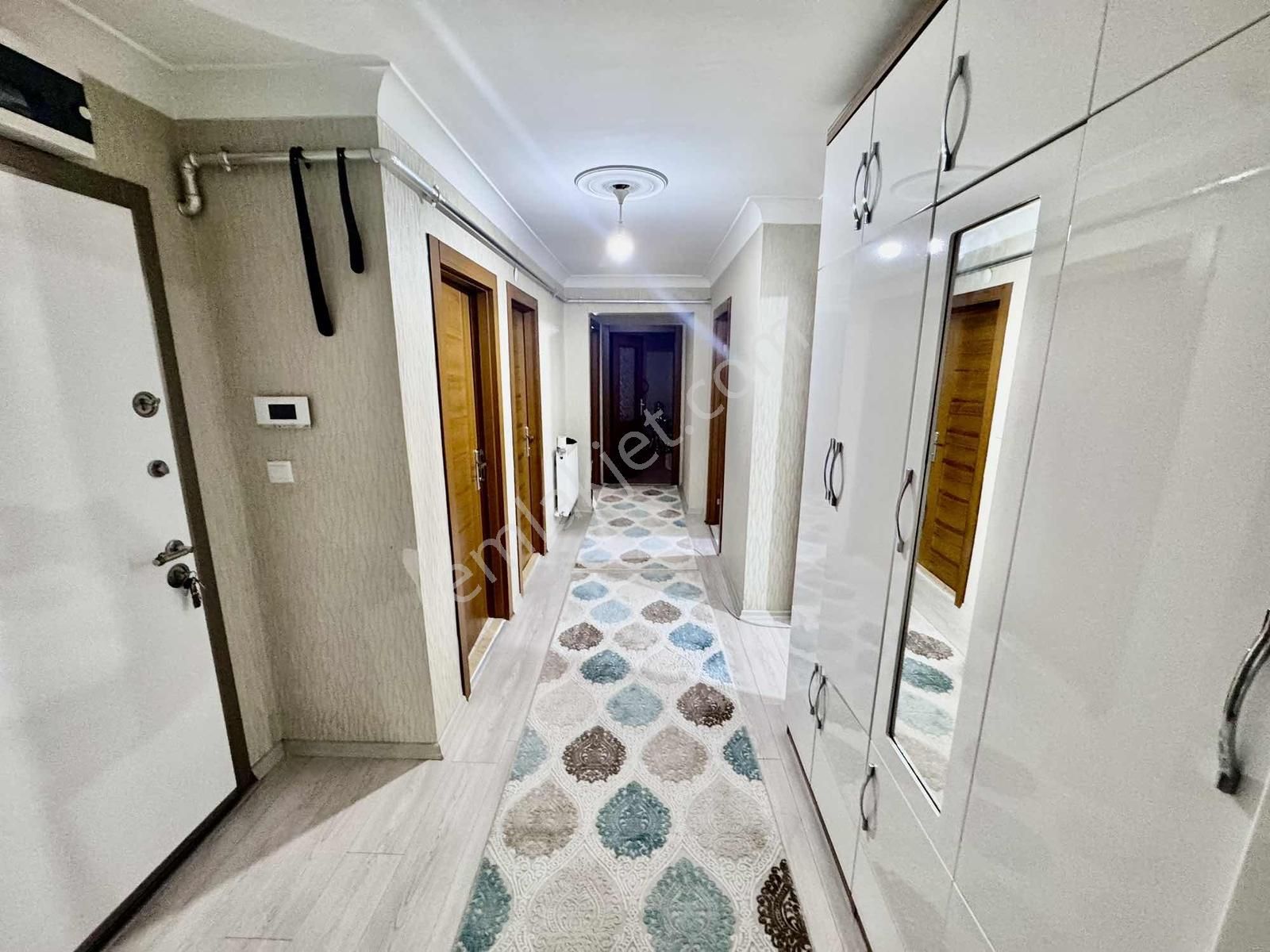 Başkent Caddesi Yakını Lüx Yapılı Ebeveyn Banyolu Satılık Daire - Görsel 17