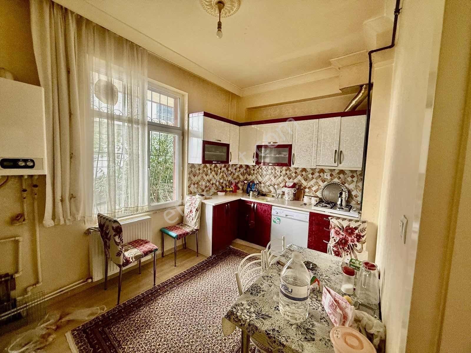 Kanuni Mah Yüksek Giriş Altı Daire Park Manzaralı 3+1 Daire