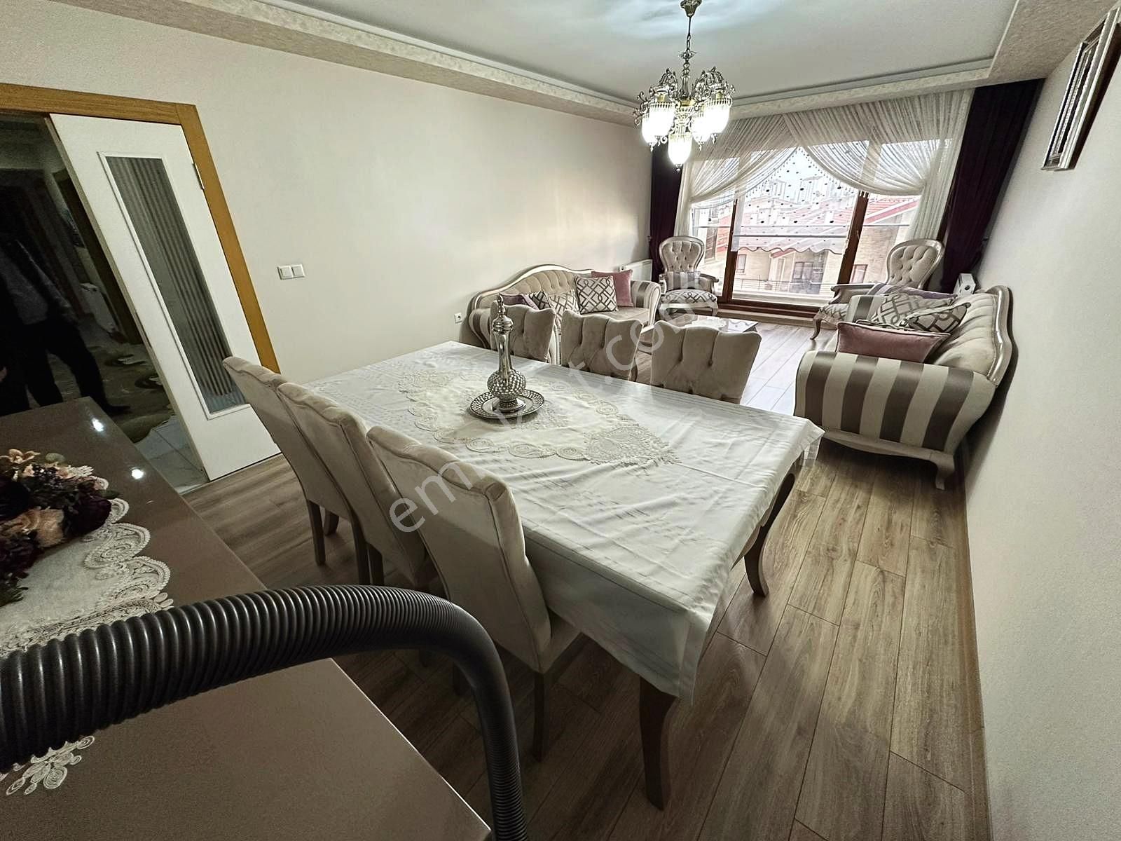 Kuşcağız Da Site İçerisin De Ebeveyn Banyolu Kilerli 3+1 Daire - Görsel 17