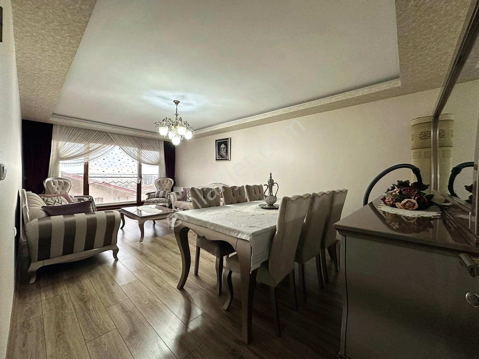 Kuşcağız Da Site İçerisin De Ebeveyn Banyolu Kilerli 3+1 Daire - Görsel 30