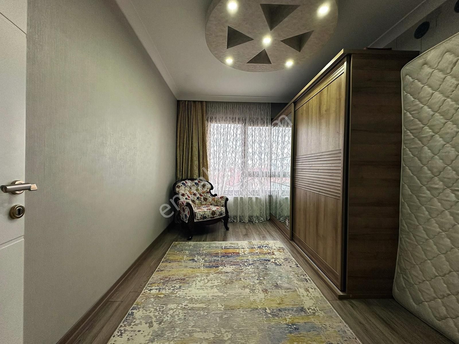 Kuşcağız Da Site İçerisin De Ebeveyn Banyolu Kilerli 3+1 Daire - Görsel 25