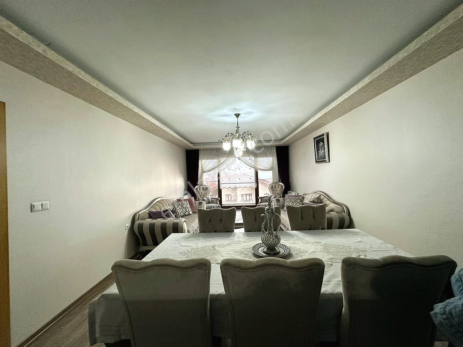 Kuşcağız Da Site İçerisin De Ebeveyn Banyolu Kilerli 3+1 Daire - Görsel 19