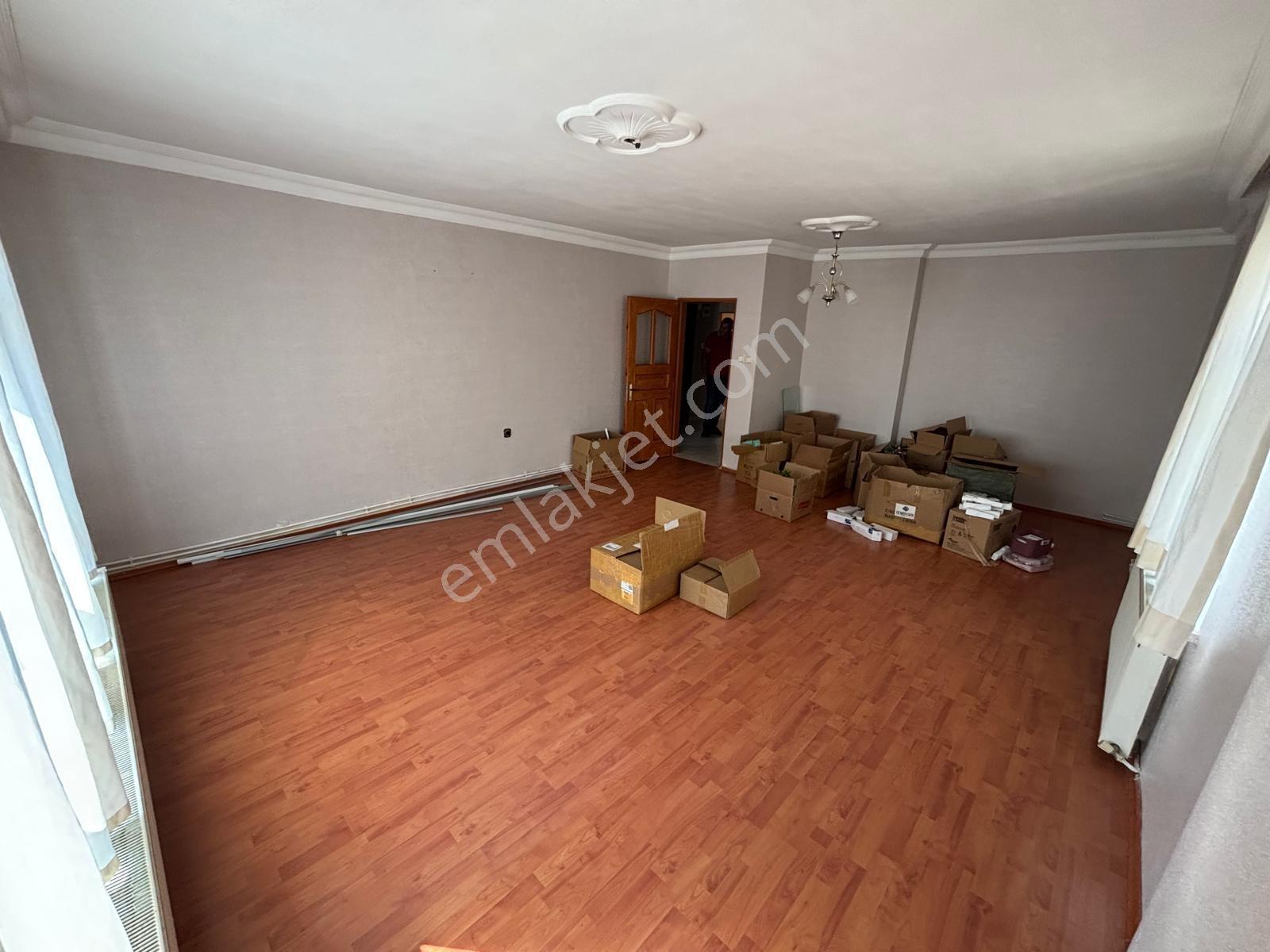 Barut Emlaktan Güney Cephe 125 M2 3 Cepheli 3+1 Daire 3. Kat - Görsel 6