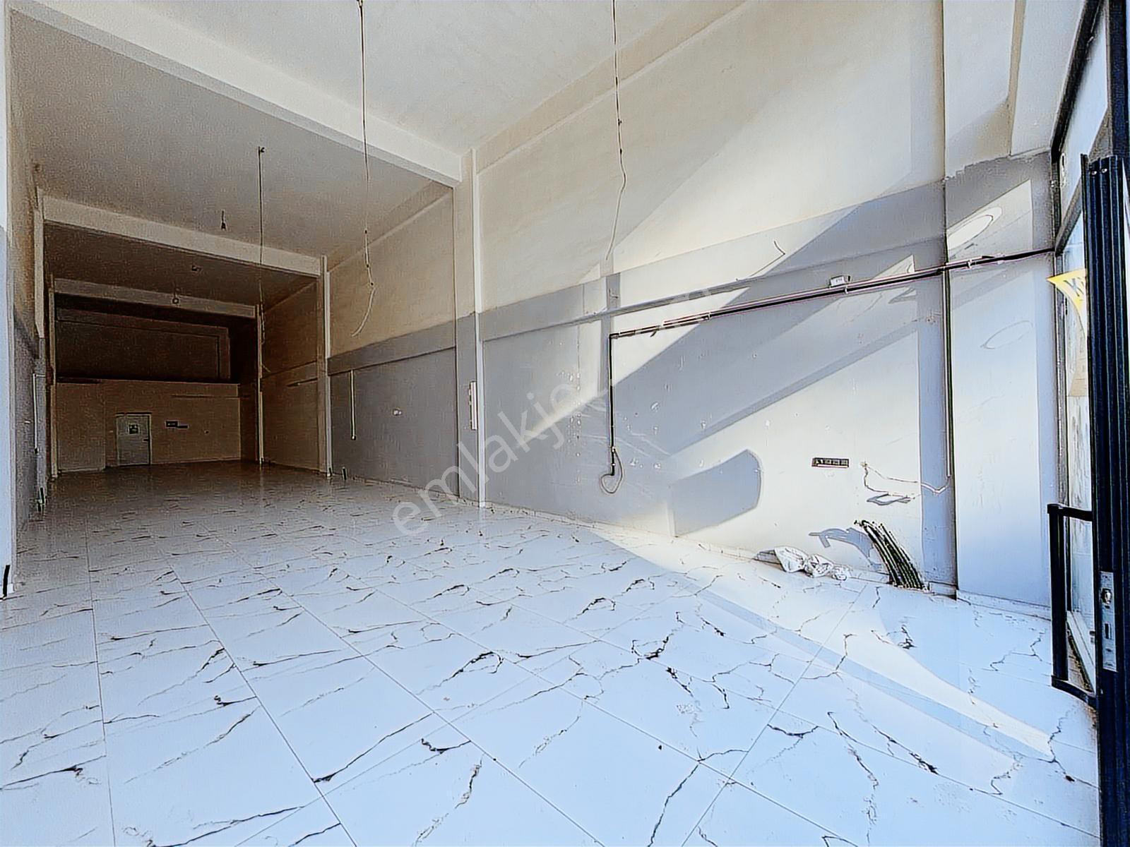 Barut Emlaktan 150 M2 Beylerbeyi Caddesi Üzerinde 6m Tavan - Görsel 2