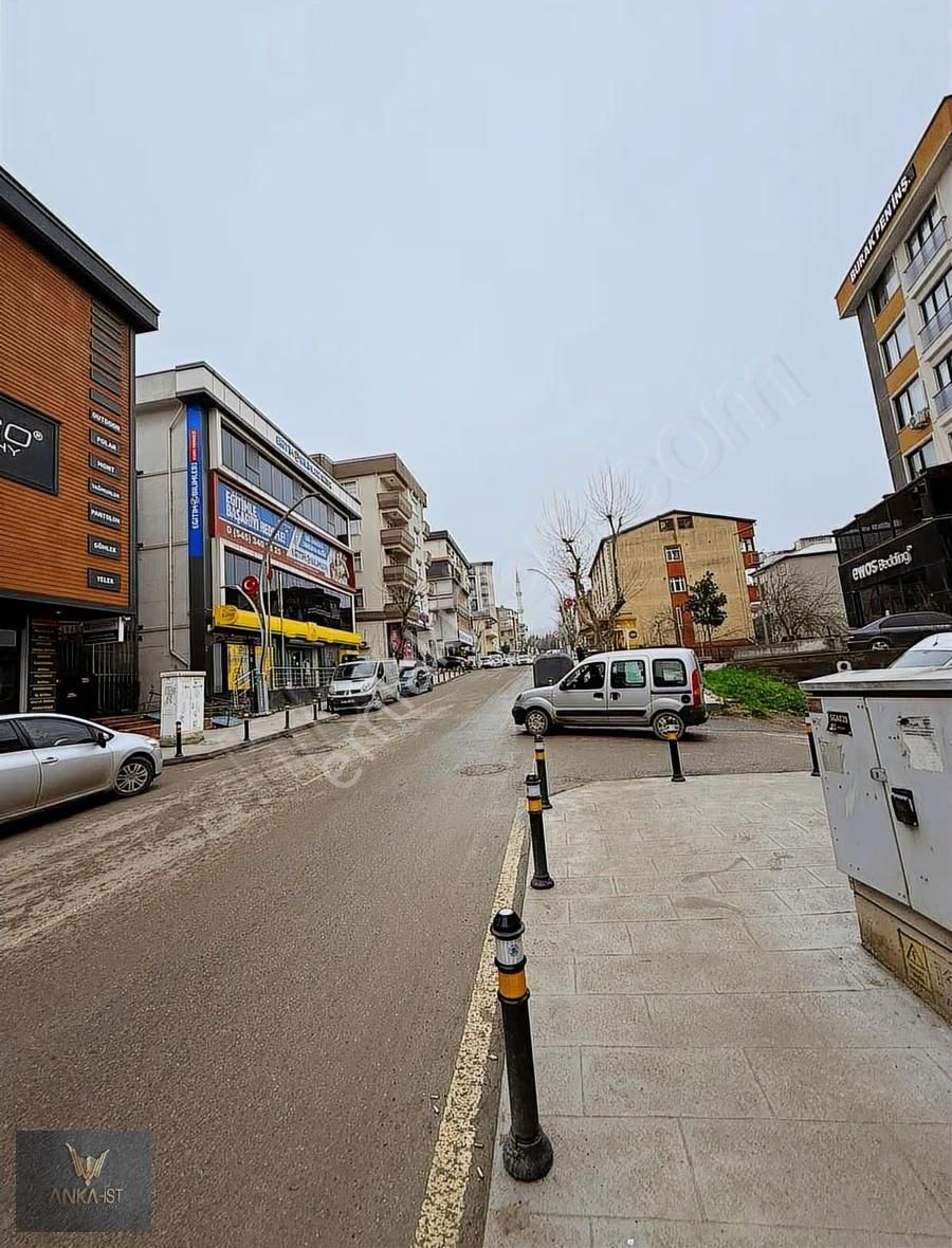 Aydınlı Merkez De Yatırımlık Geniş Kullanım Alanlı Satılık 3+1 - Görsel 5