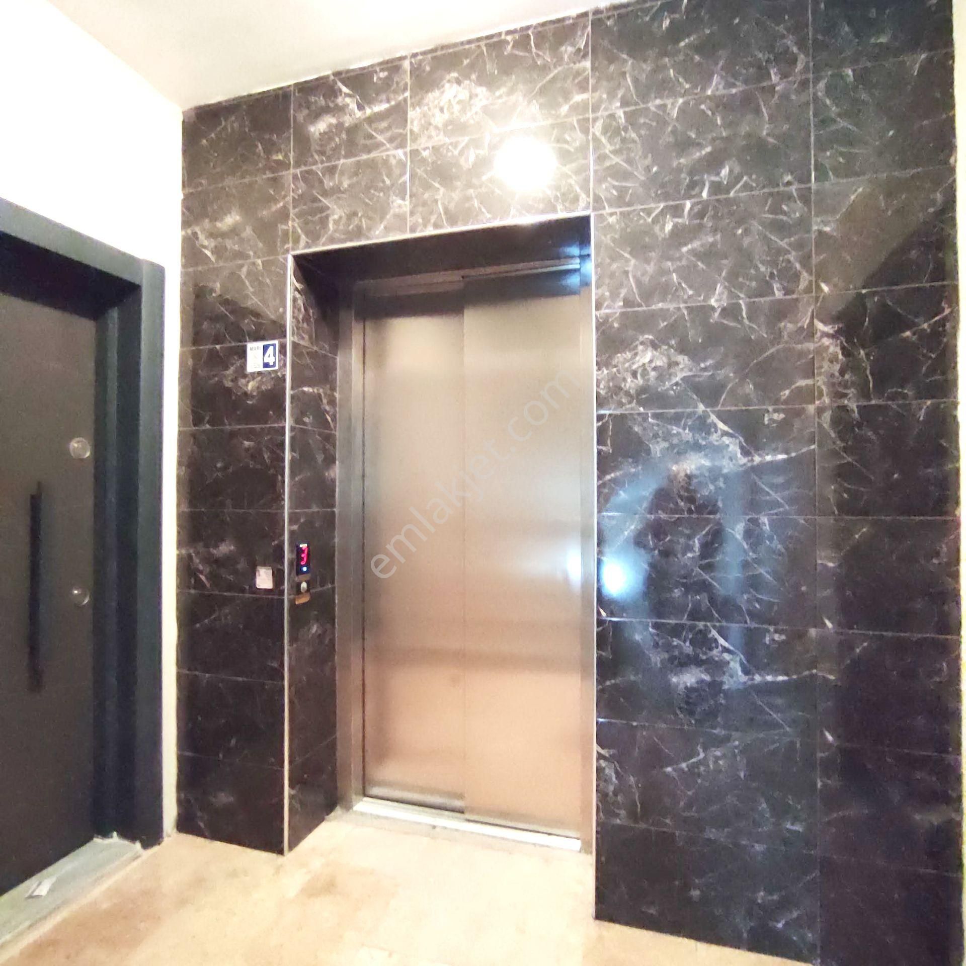 Kuşadası'nda Eşyalı Kiralık 1+1 Daire - Görsel 21