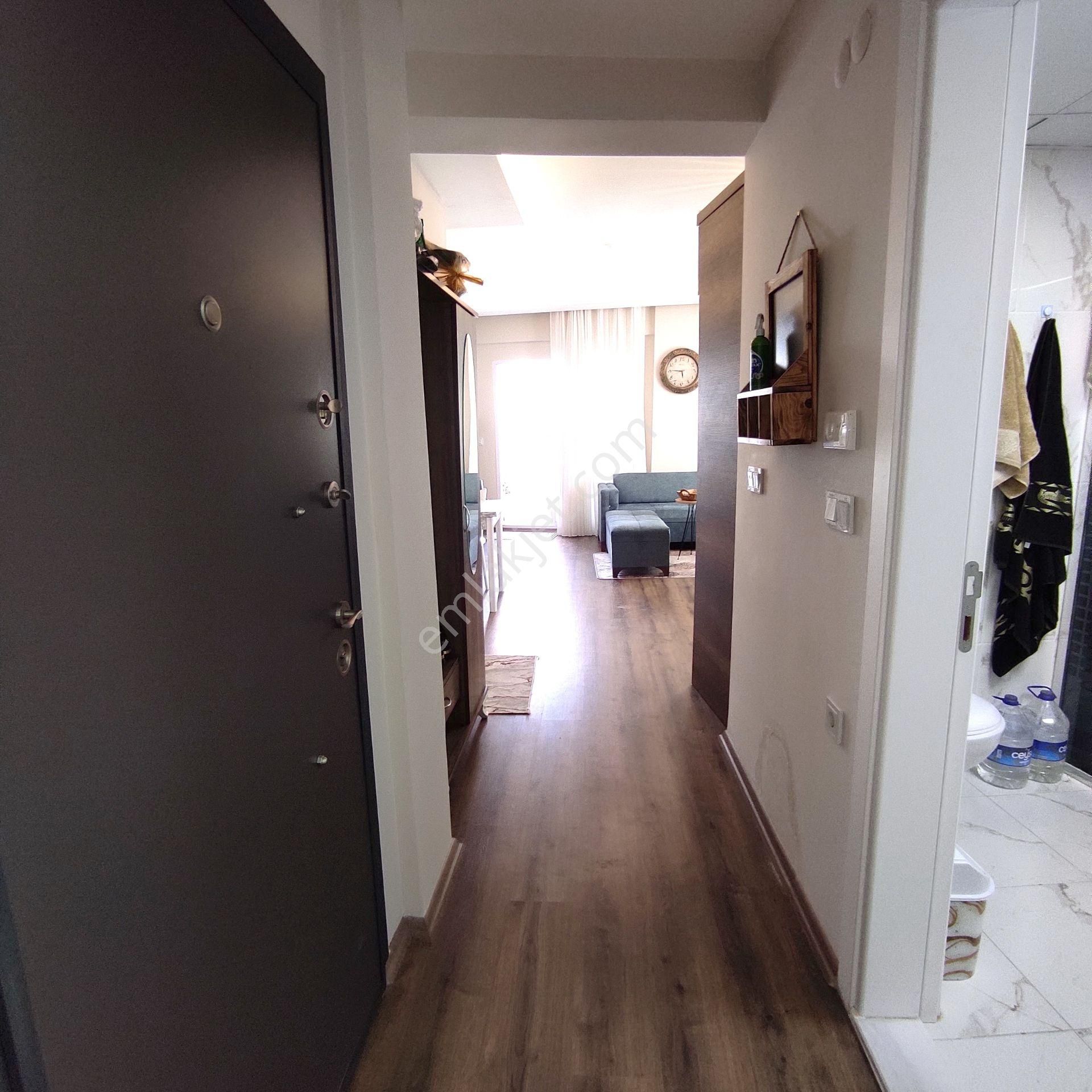 Kuşadası'nda Eşyalı Kiralık 1+1 Daire - Görsel 13