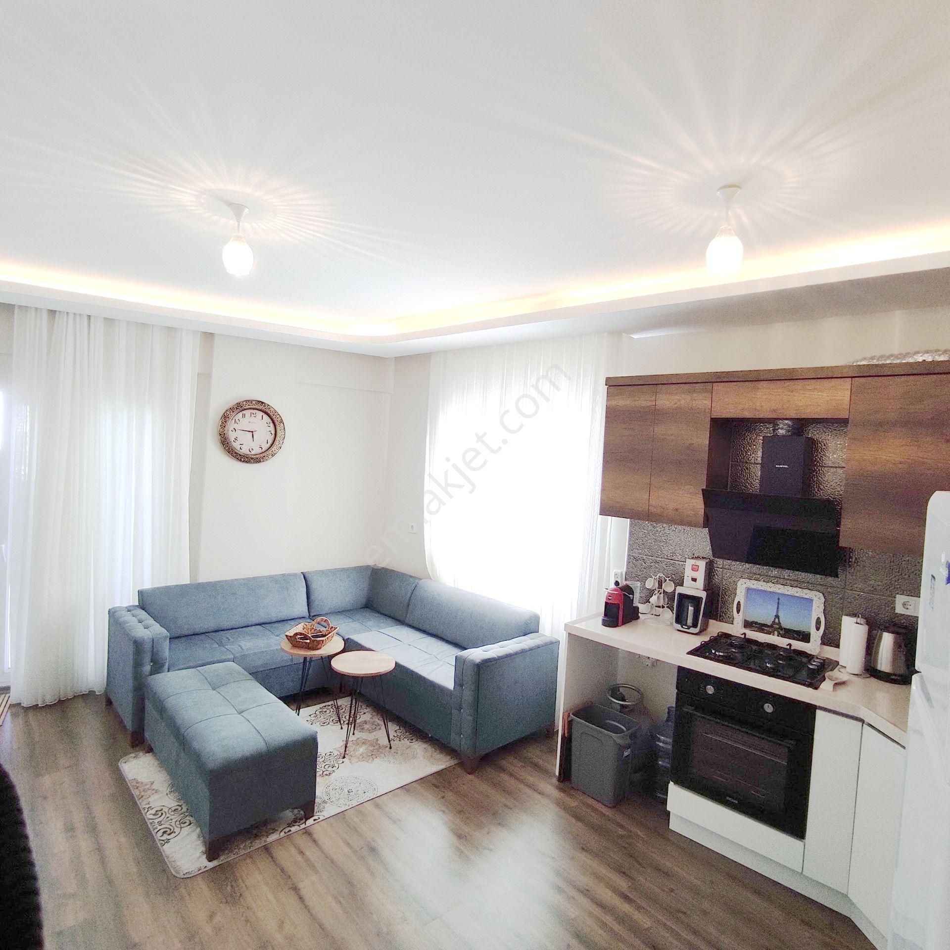 Kuşadası'nda Eşyalı Kiralık 1+1 Daire - Görsel 3
