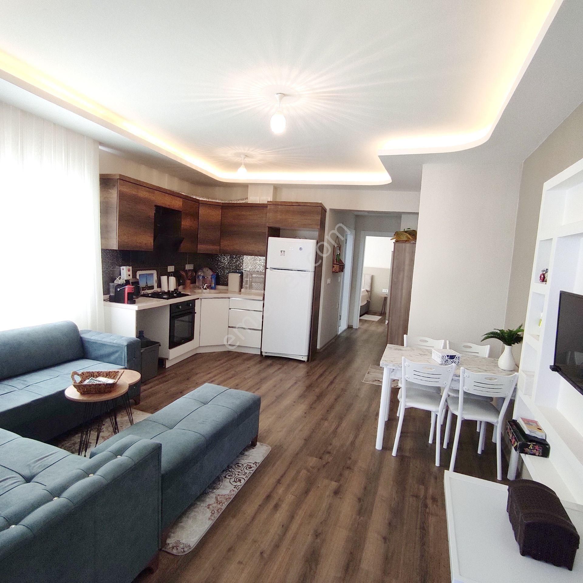 Kuşadası'nda Eşyalı Kiralık 1+1 Daire - Görsel 2