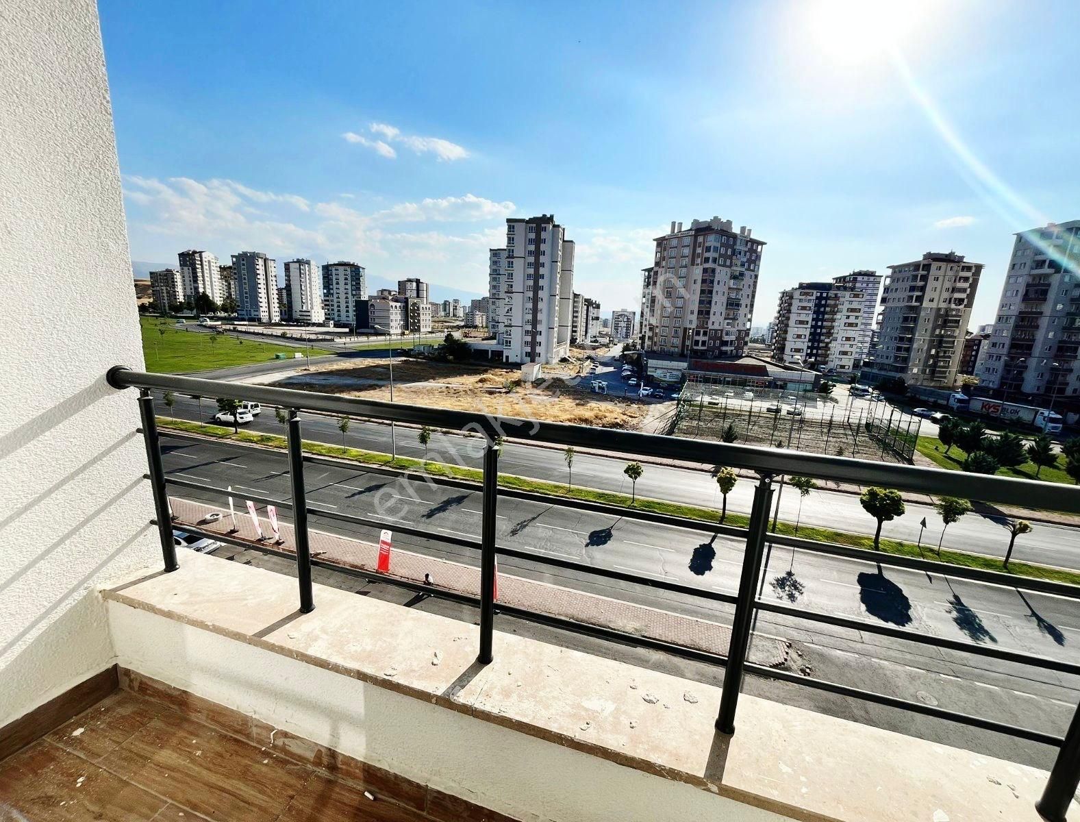 Kys Taj Mahal'de Cadde Cepheli 3+1/150m2 Satılık Daire - Görsel 5