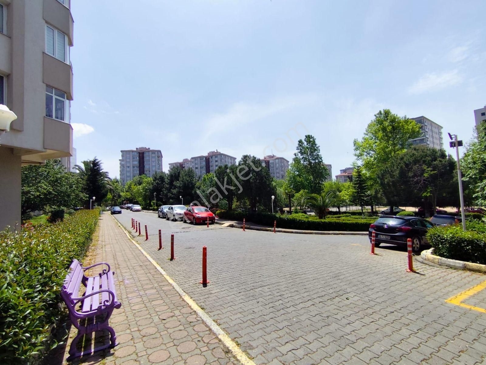Mertcan Dan Yakakent Sitesinde Kapalı Balkonlu 3+1 Fırsat Kiralık - Görsel 28