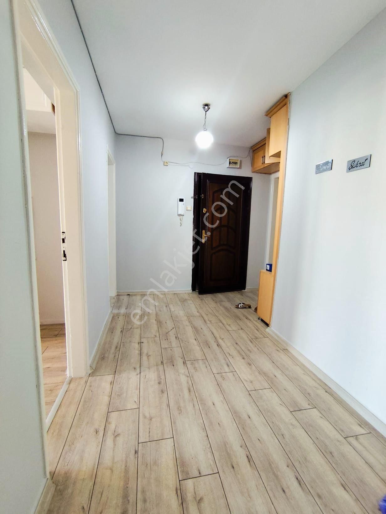 Mertcan Dan Yakakent Sitesinde Kapalı Balkonlu 3+1 Fırsat Kiralık - Görsel 19