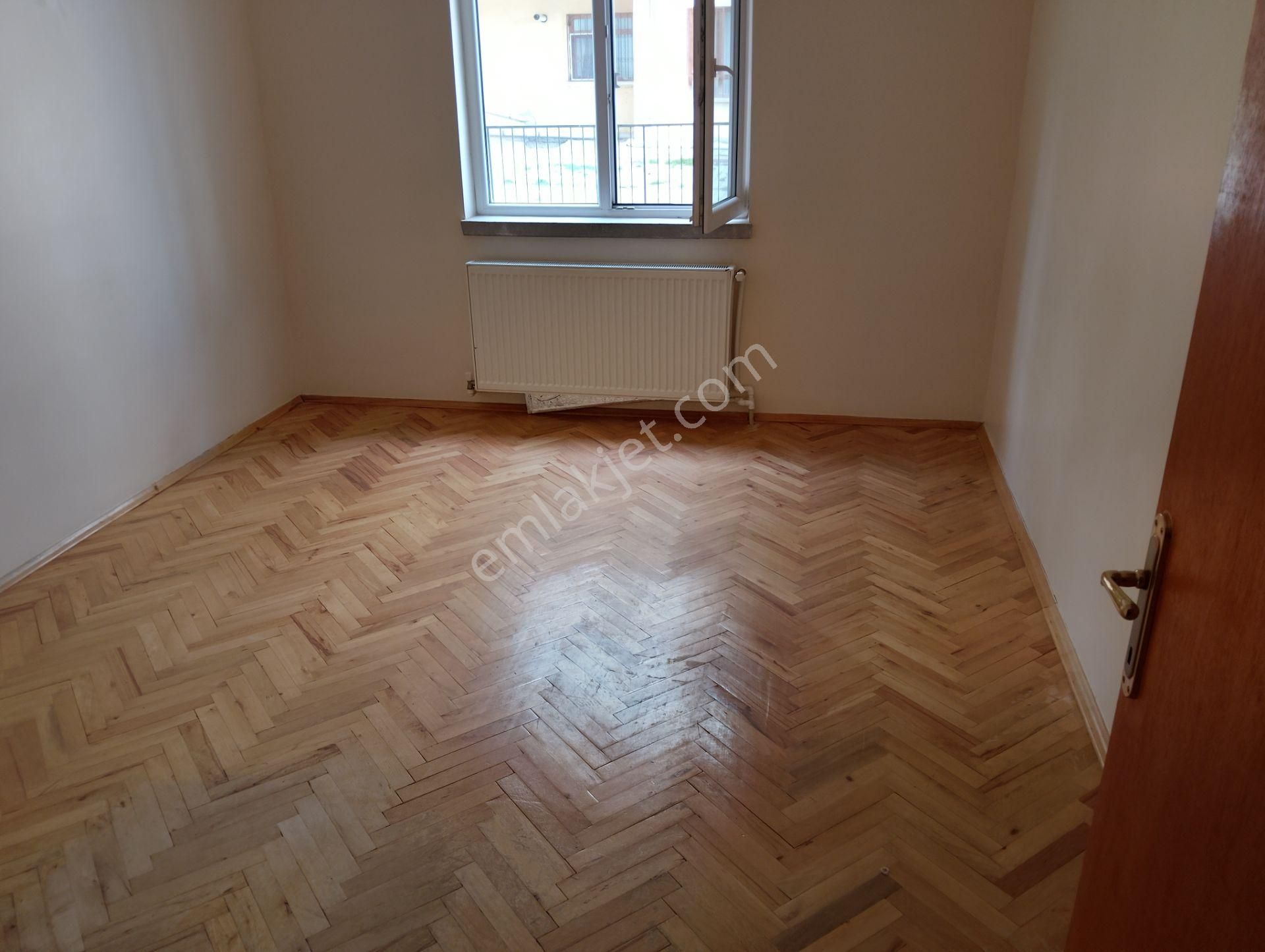 Keçiören Çaldıran Mahallesinde Cadde Üzeri Yapılı 3+1 - Görsel 14