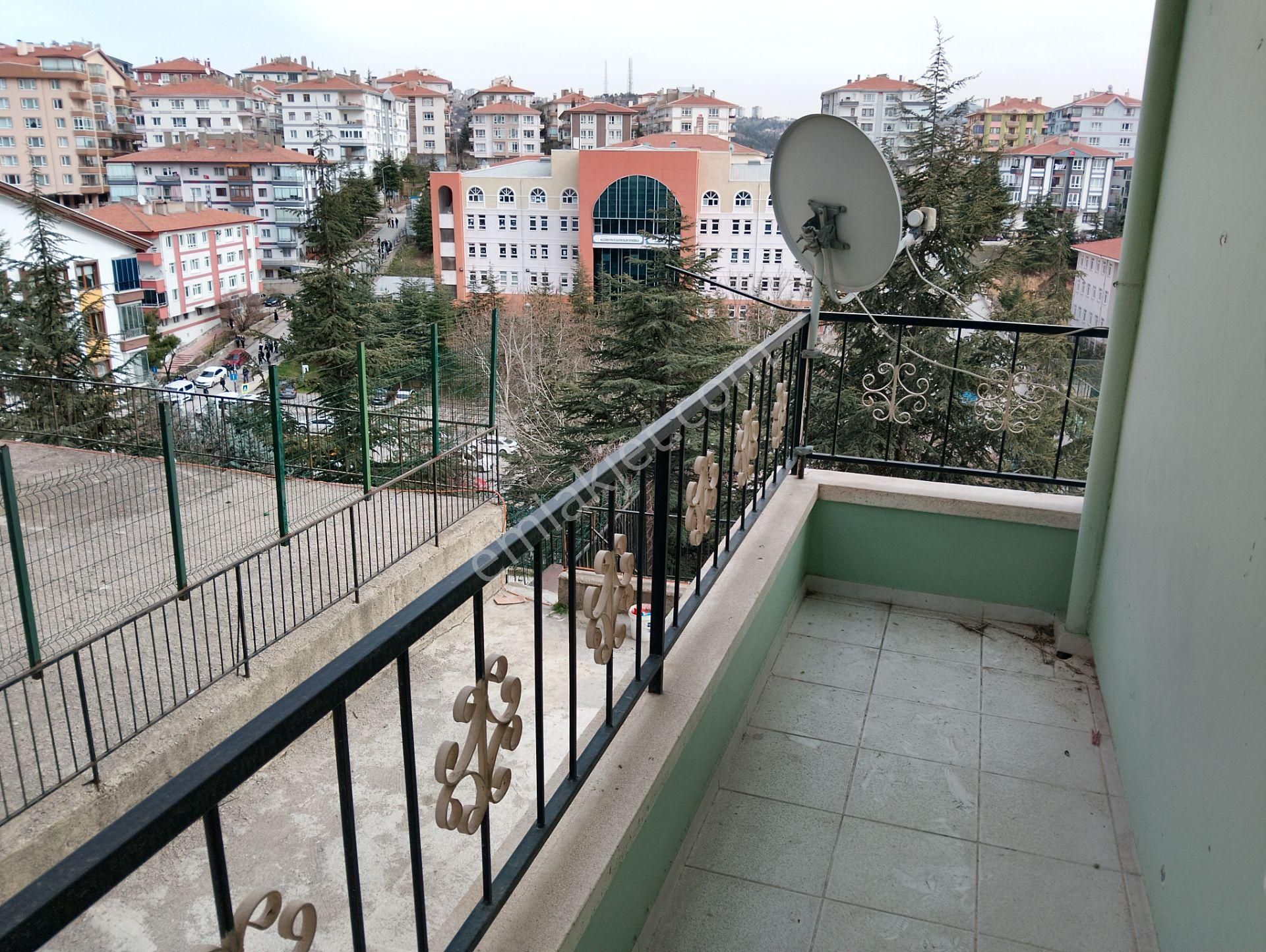 Keçiören Çaldıran Mahallesinde Cadde Üzeri Yapılı 3+1 - Görsel 4