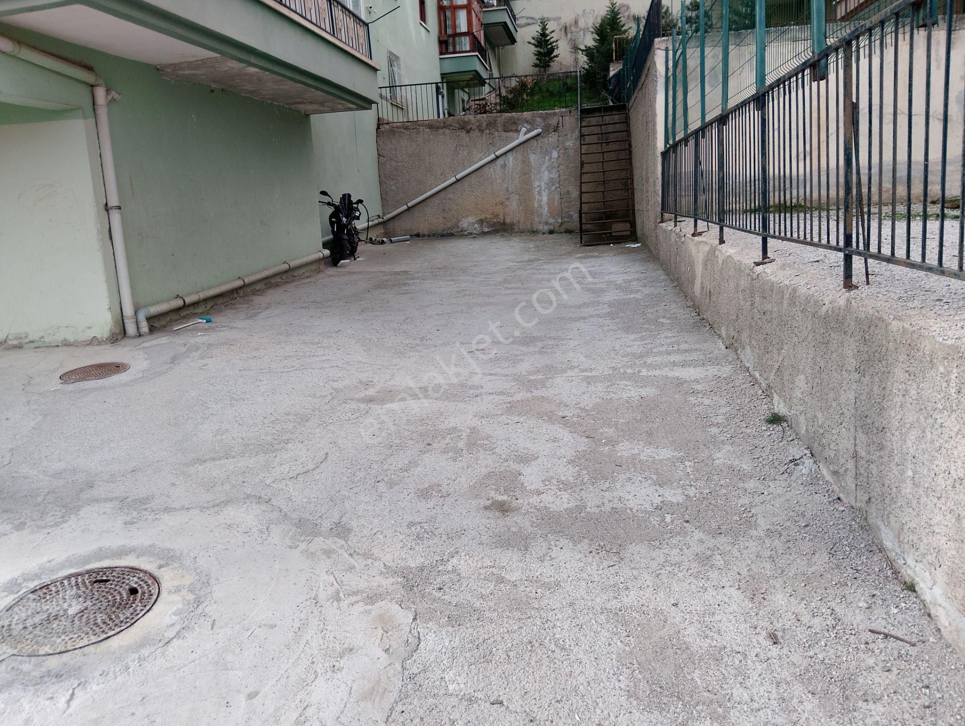 Keçiören Çaldıran Mahallesinde Cadde Üzeri Yapılı 3+1 - Görsel 33