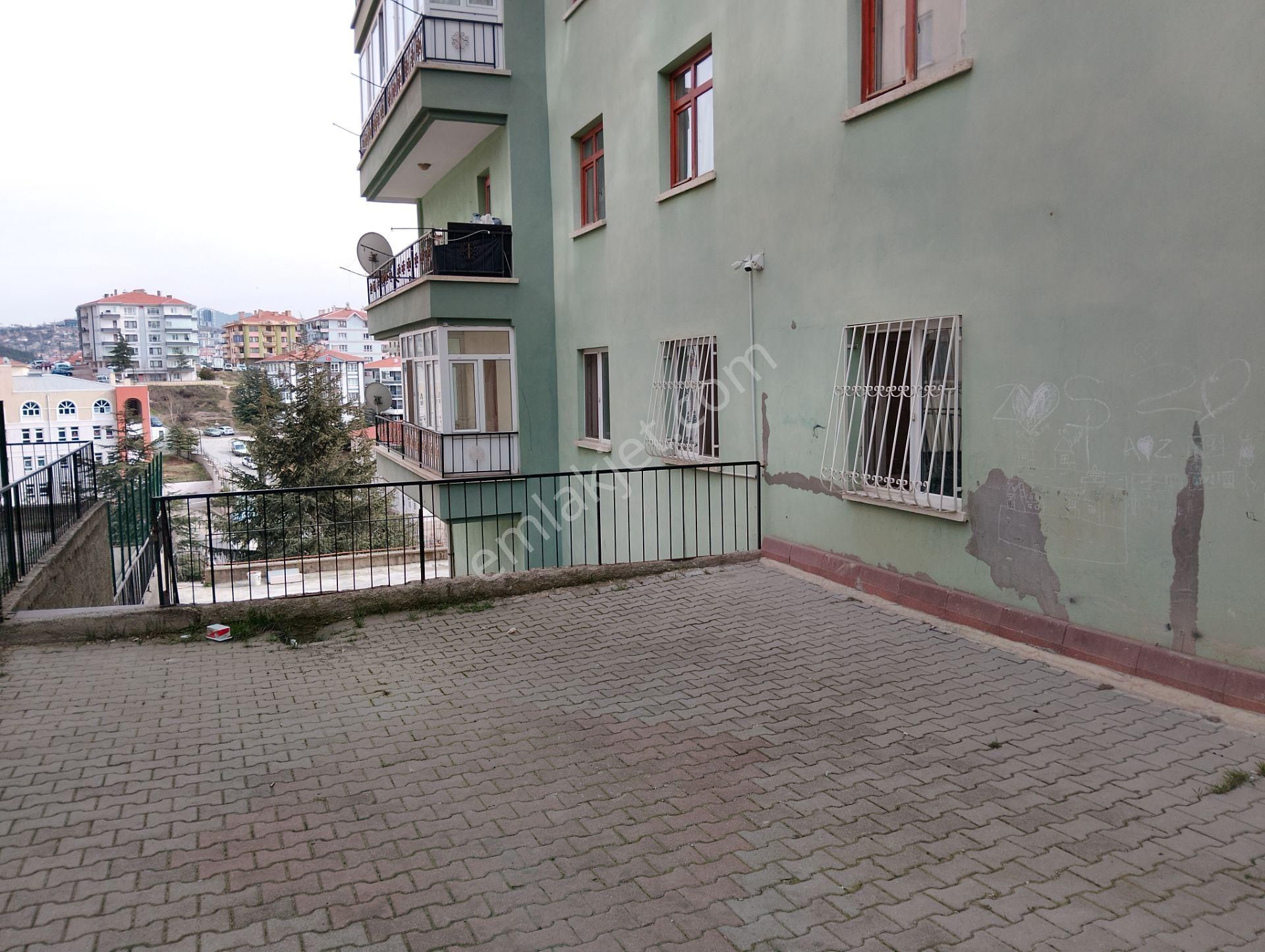 Keçiören Çaldıran Mahallesinde Cadde Üzeri Yapılı 3+1 - Görsel 31