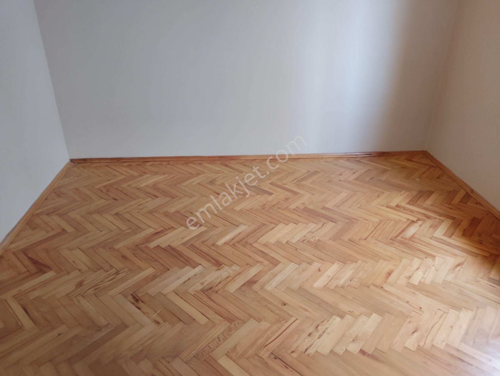 Keçiören Çaldıran Mahallesinde Cadde Üzeri Yapılı 3+1 - Görsel 19