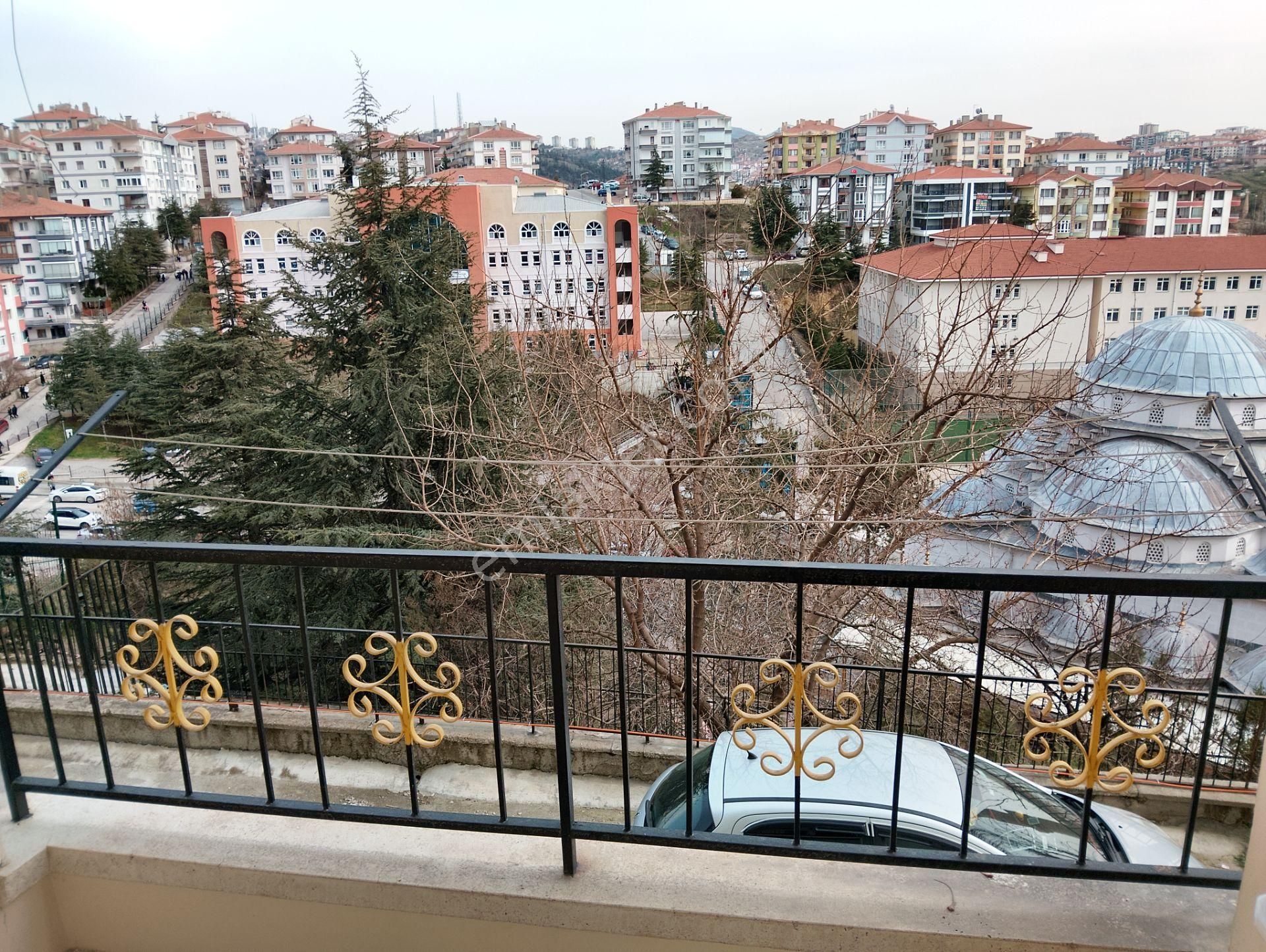 Keçiören Çaldıran Mahallesinde Cadde Üzeri Yapılı 3+1 - Görsel 9