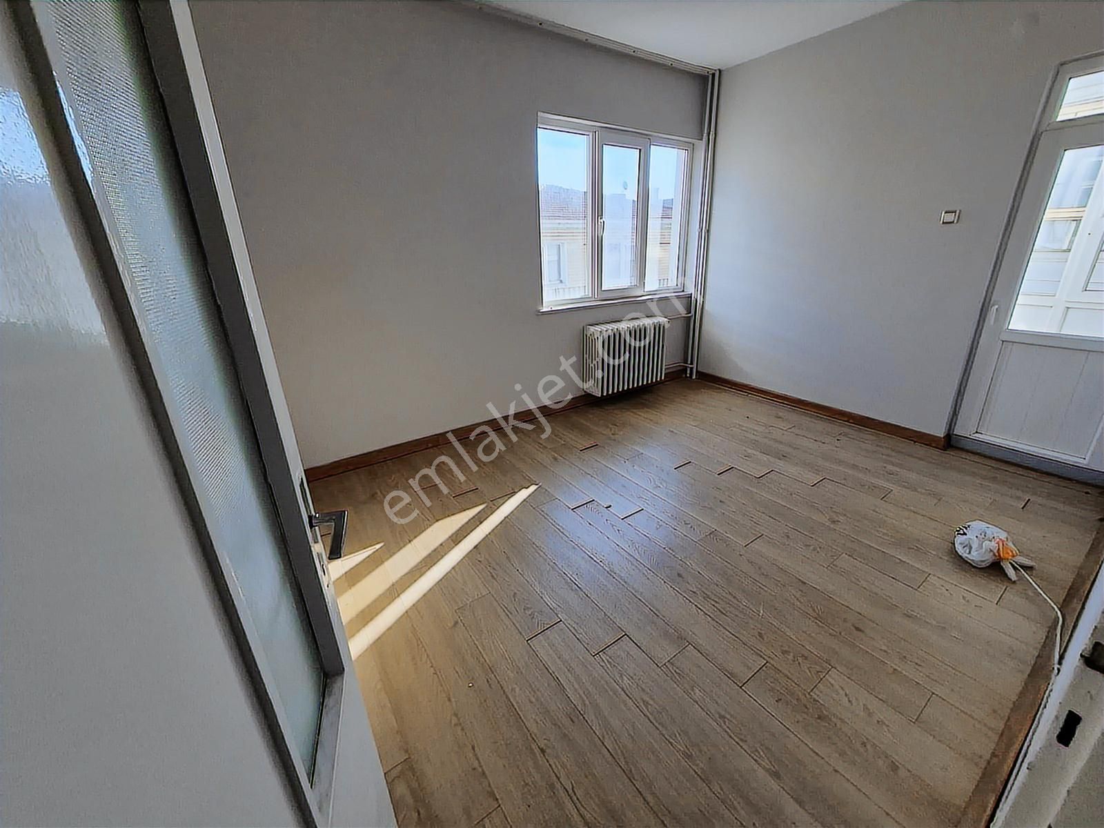 Arel'den Bahçelievler'de 75 Sk.ta Milli Kütüphaneyakını 1kat 3+1 - Görsel 29