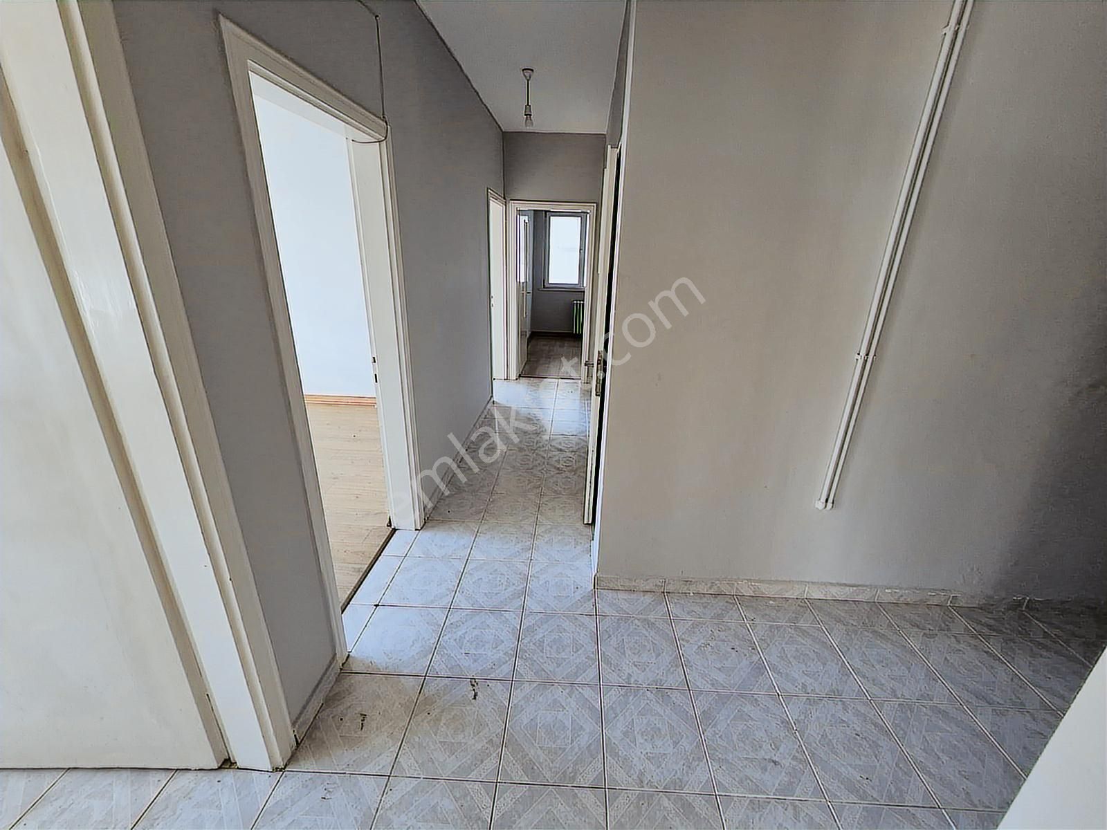 Arel'den Bahçelievler'de 75 Sk.ta Milli Kütüphaneyakını 1kat 3+1 - Görsel 25