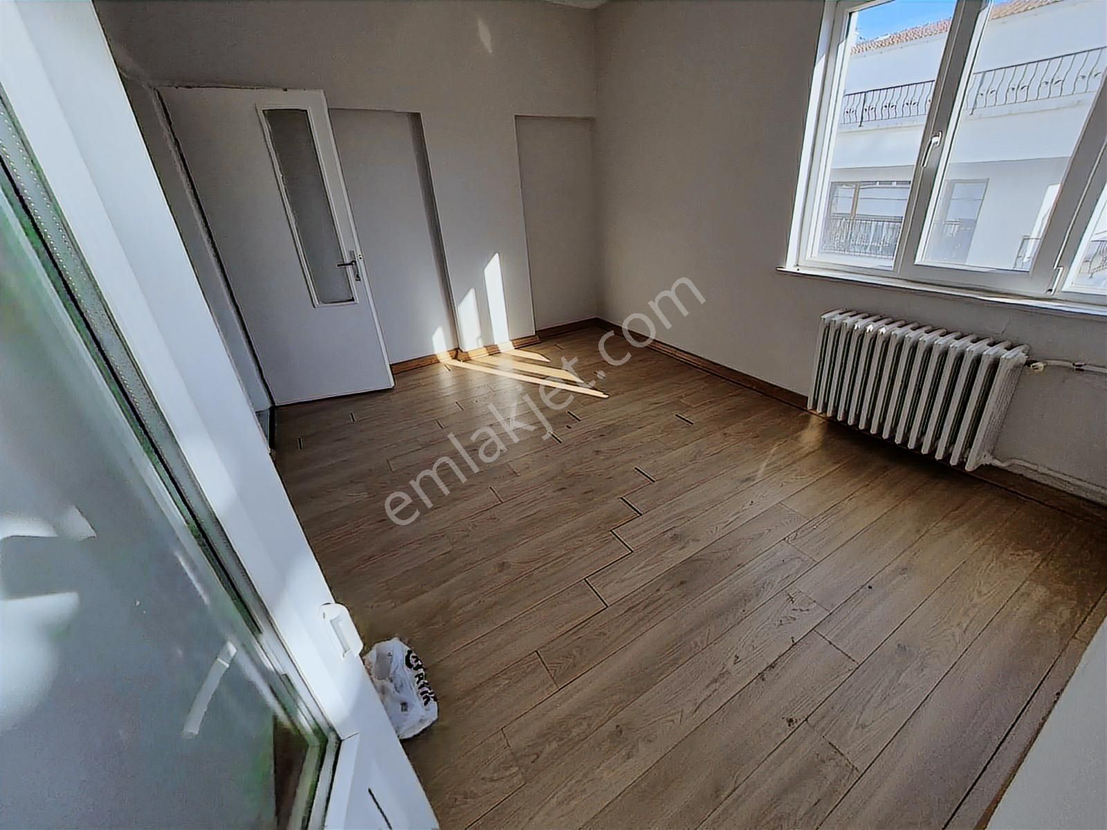 Arel'den Bahçelievler'de 75 Sk.ta Milli Kütüphaneyakını 1kat 3+1 - Görsel 13