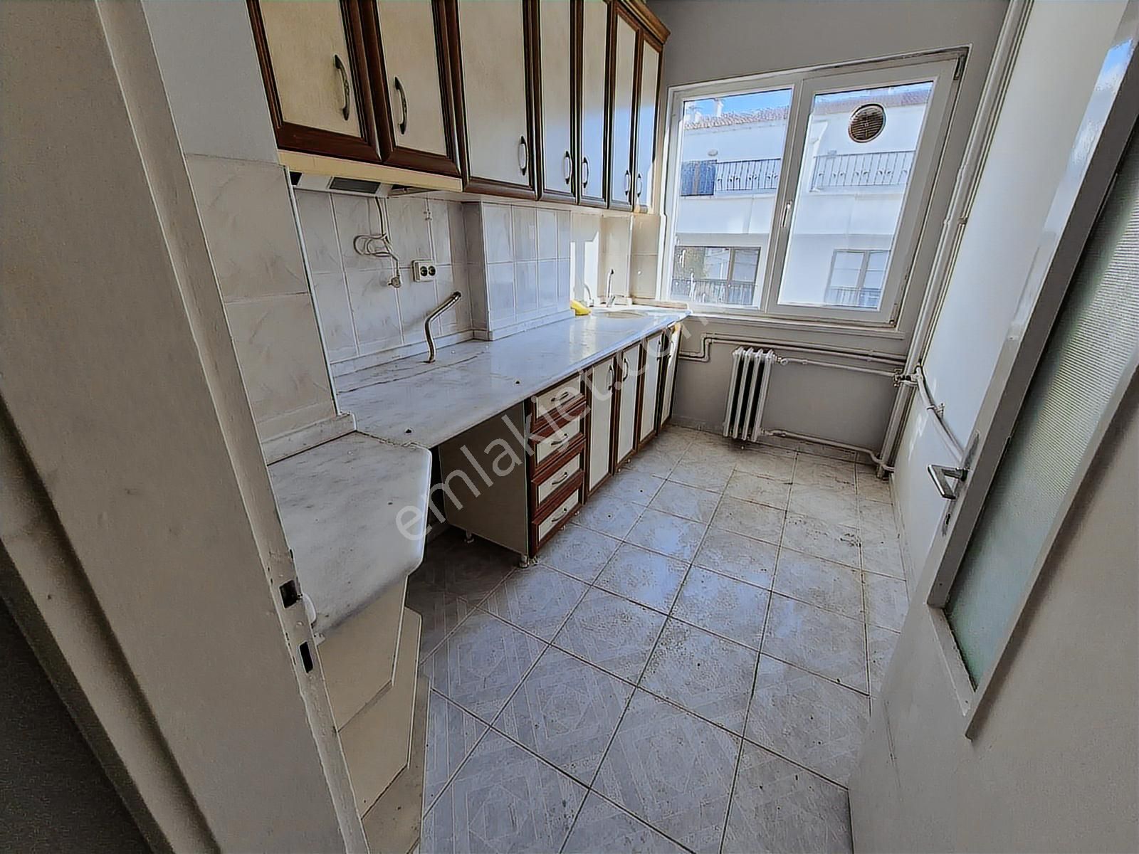 Arel'den Bahçelievler'de 75 Sk.ta Milli Kütüphaneyakını 1kat 3+1 - Görsel 21