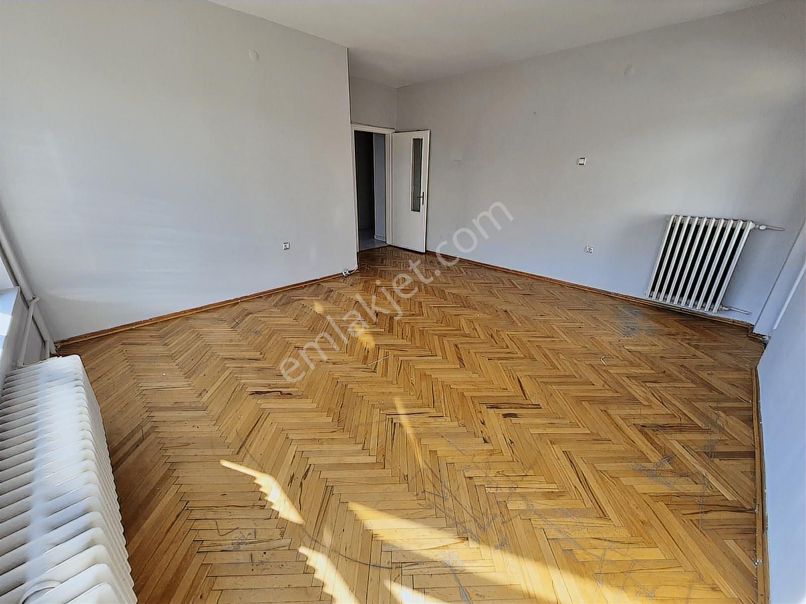 Arel'den Bahçelievler'de 75 Sk.ta Milli Kütüphaneyakını 1kat 3+1 - Görsel 6