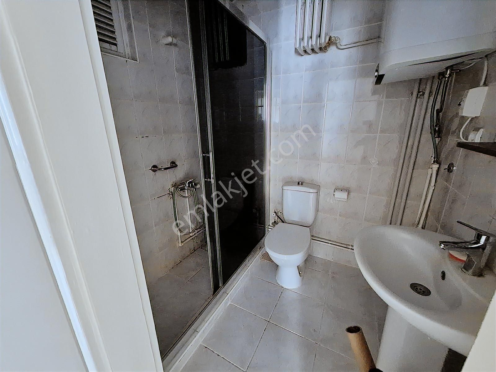 Arel'den Bahçelievler'de 75 Sk.ta Milli Kütüphaneyakını 1kat 3+1 - Görsel 23