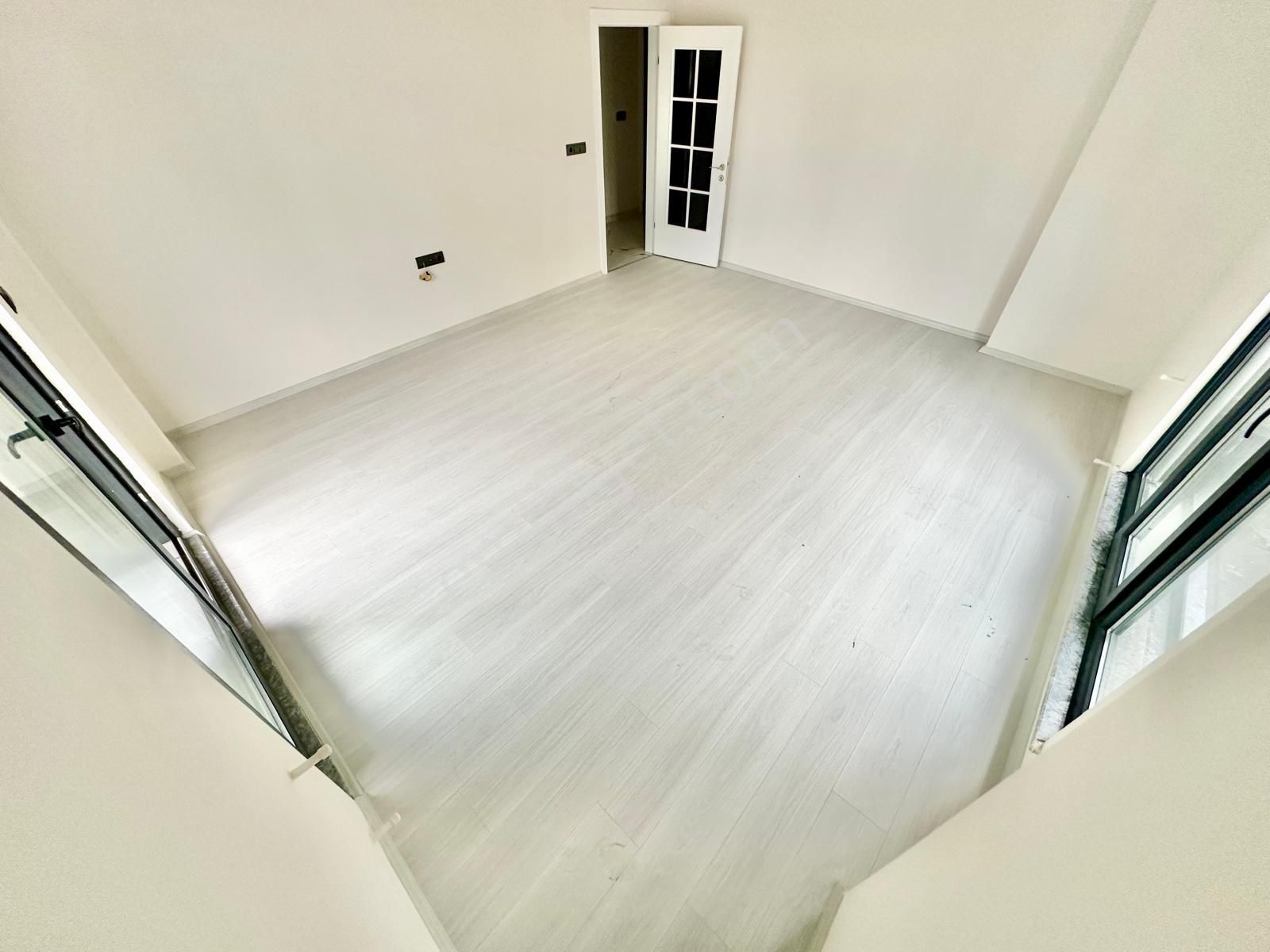 ꧁yetkili Ay Emlak'tan꧂akçay'da Kombili Ön Cephe Ayrı Mutfak Arakat Satılık 2+1 Geniş Lüks Daire - Görsel 9