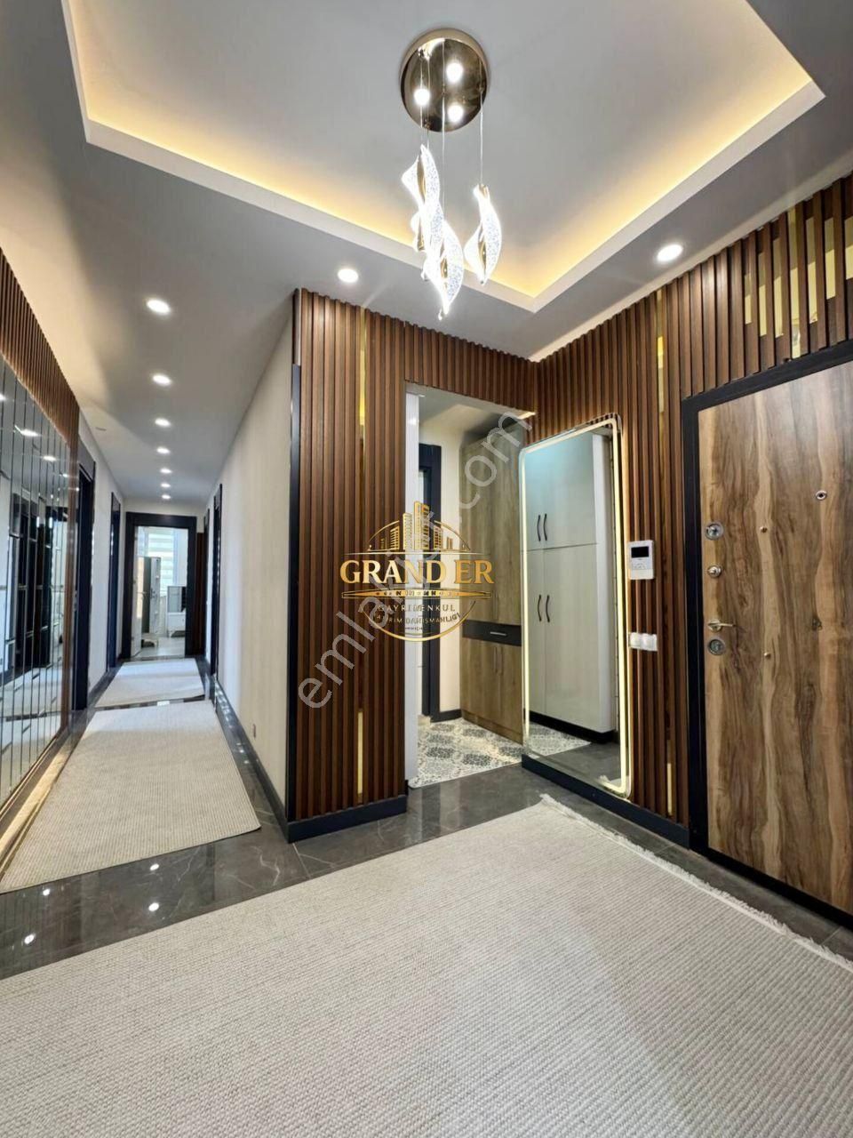 Mezitli Akdeniz Mah. Havuzlu Sitede Özel Tasarım 200 M² 4+1 - Görsel 14