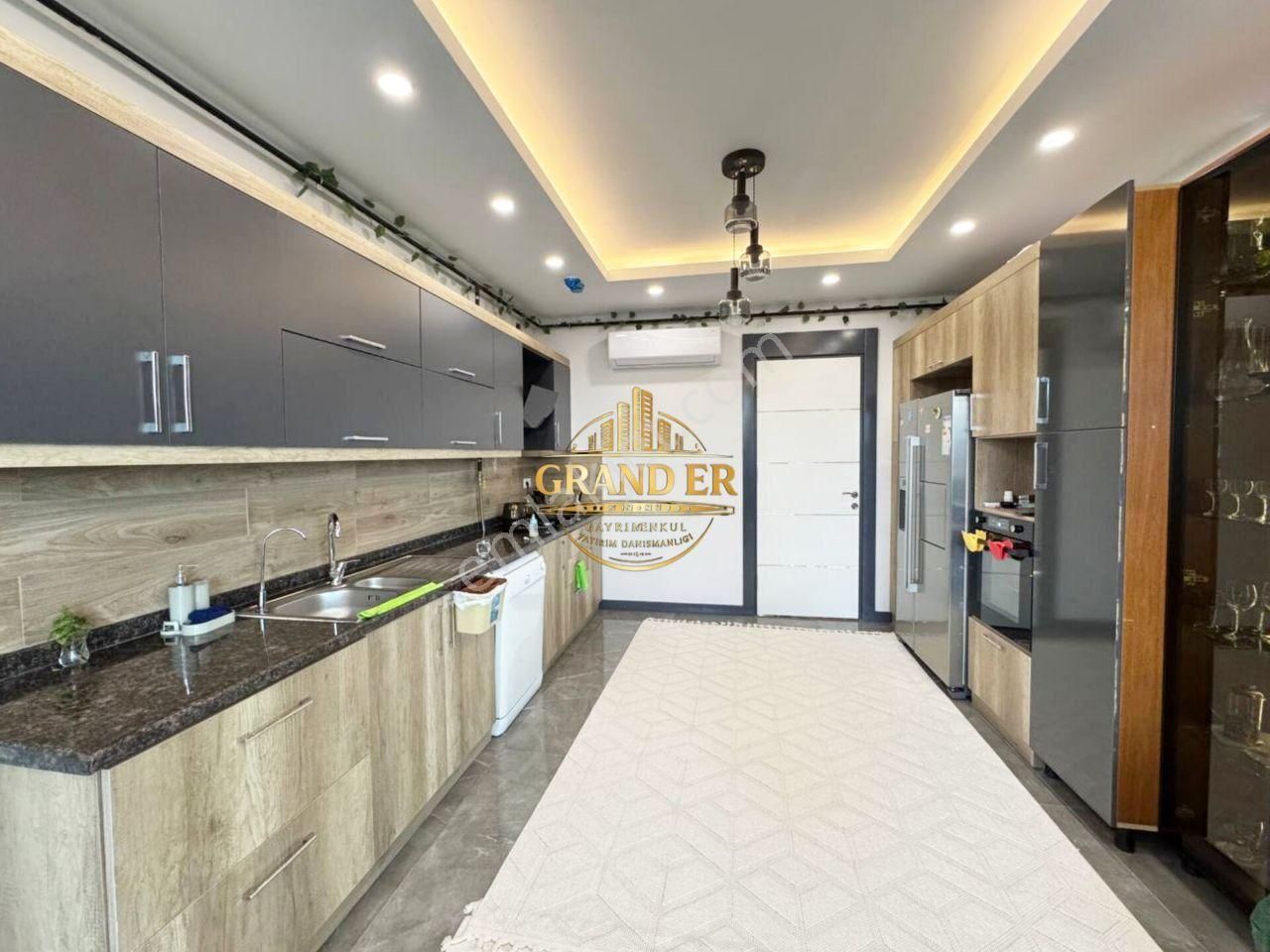 Mezitli Akdeniz Mah. Havuzlu Sitede Özel Tasarım 200 M² 4+1 - Görsel 3