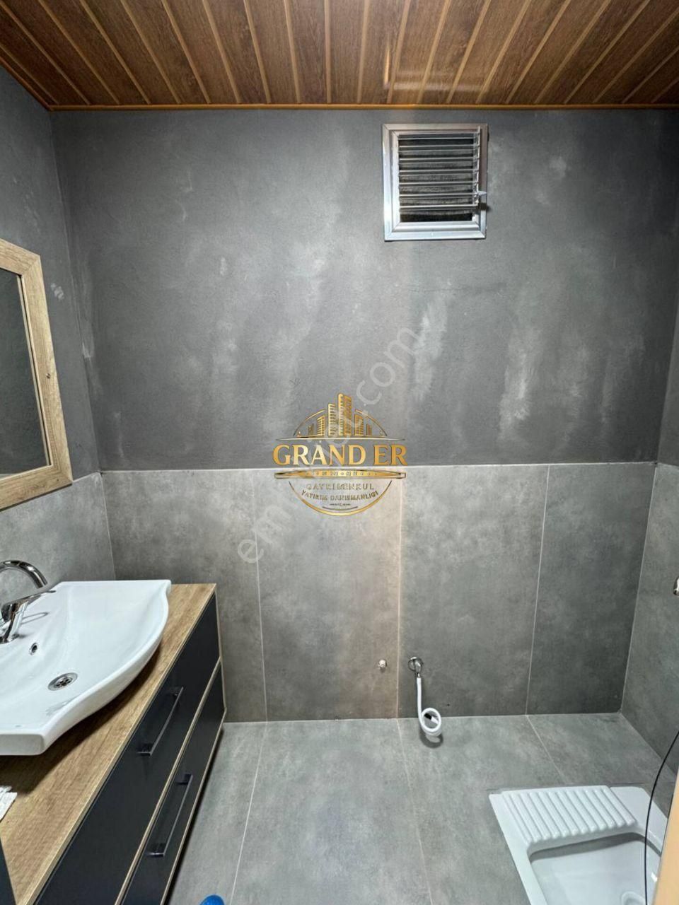 Mezitli Akdeniz Mah. Havuzlu Sitede Özel Tasarım 200 M² 4+1 - Görsel 24