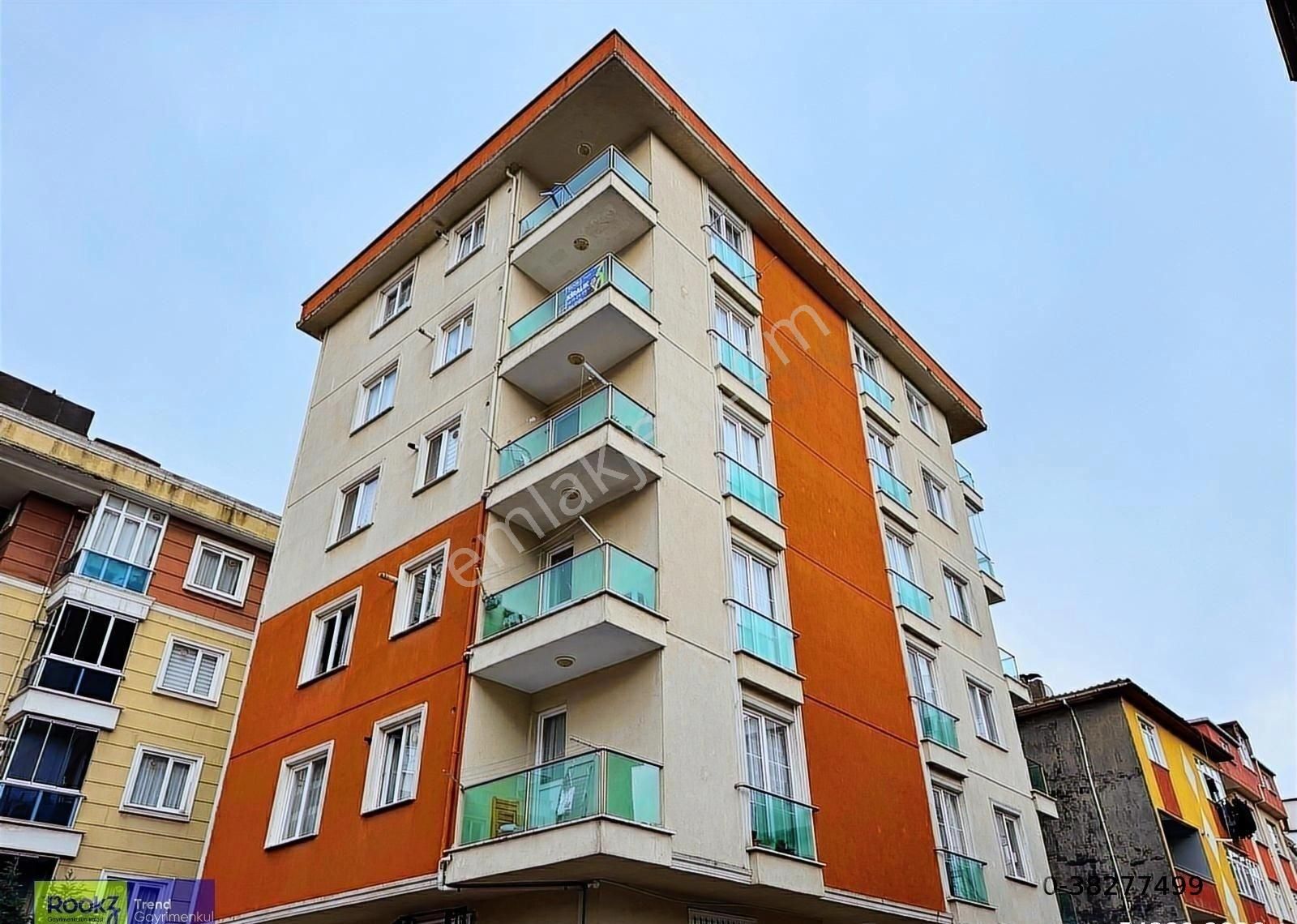 Çekmeöy Taşdelen Merkez Açık Otoparklı Kiralık 2+1 Ara Kat Daire