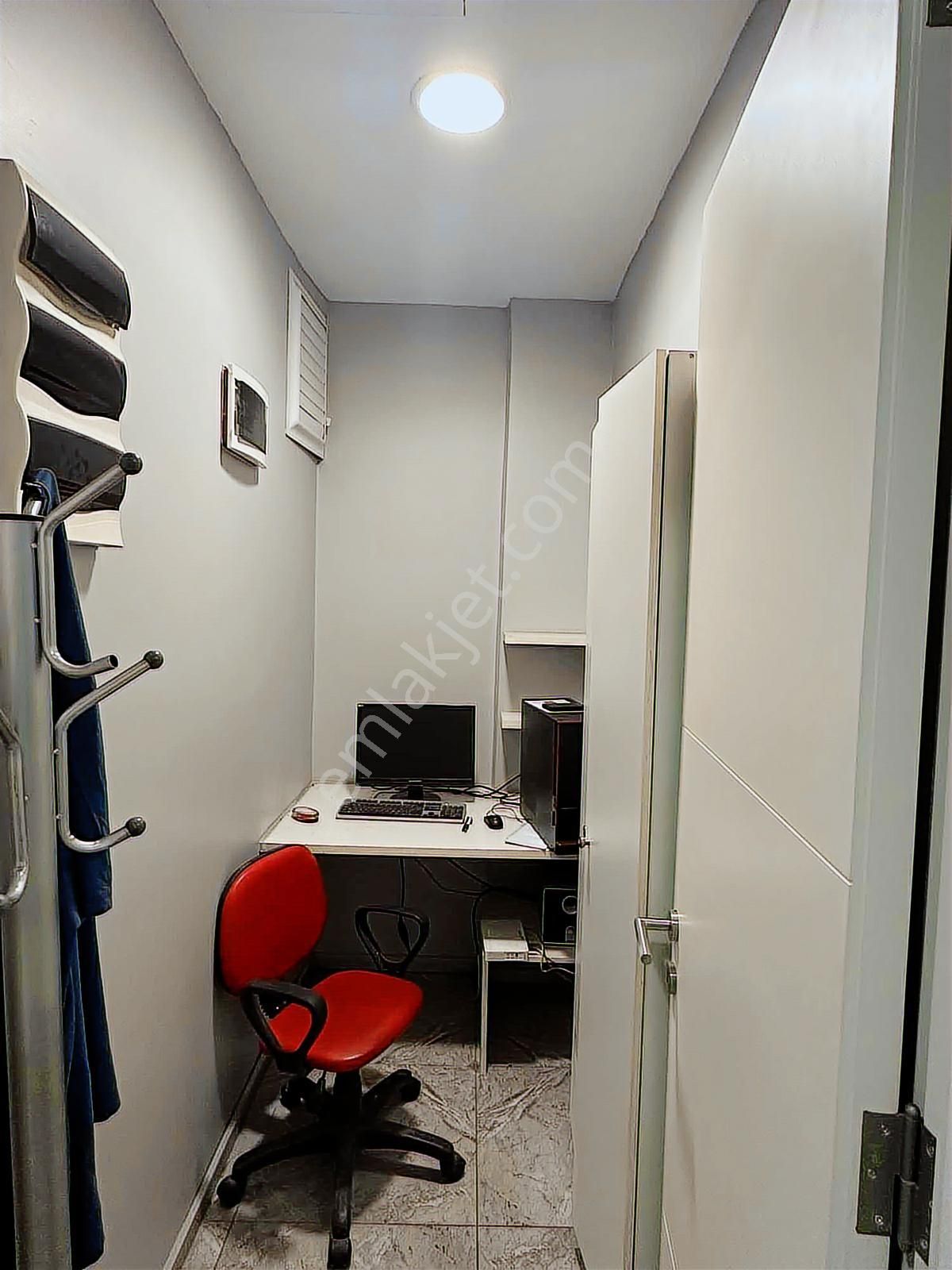 İkitelli Osb Giyim Sanatkarları C Blok 3.ada Tadilatlı İşyeri - Görsel 2