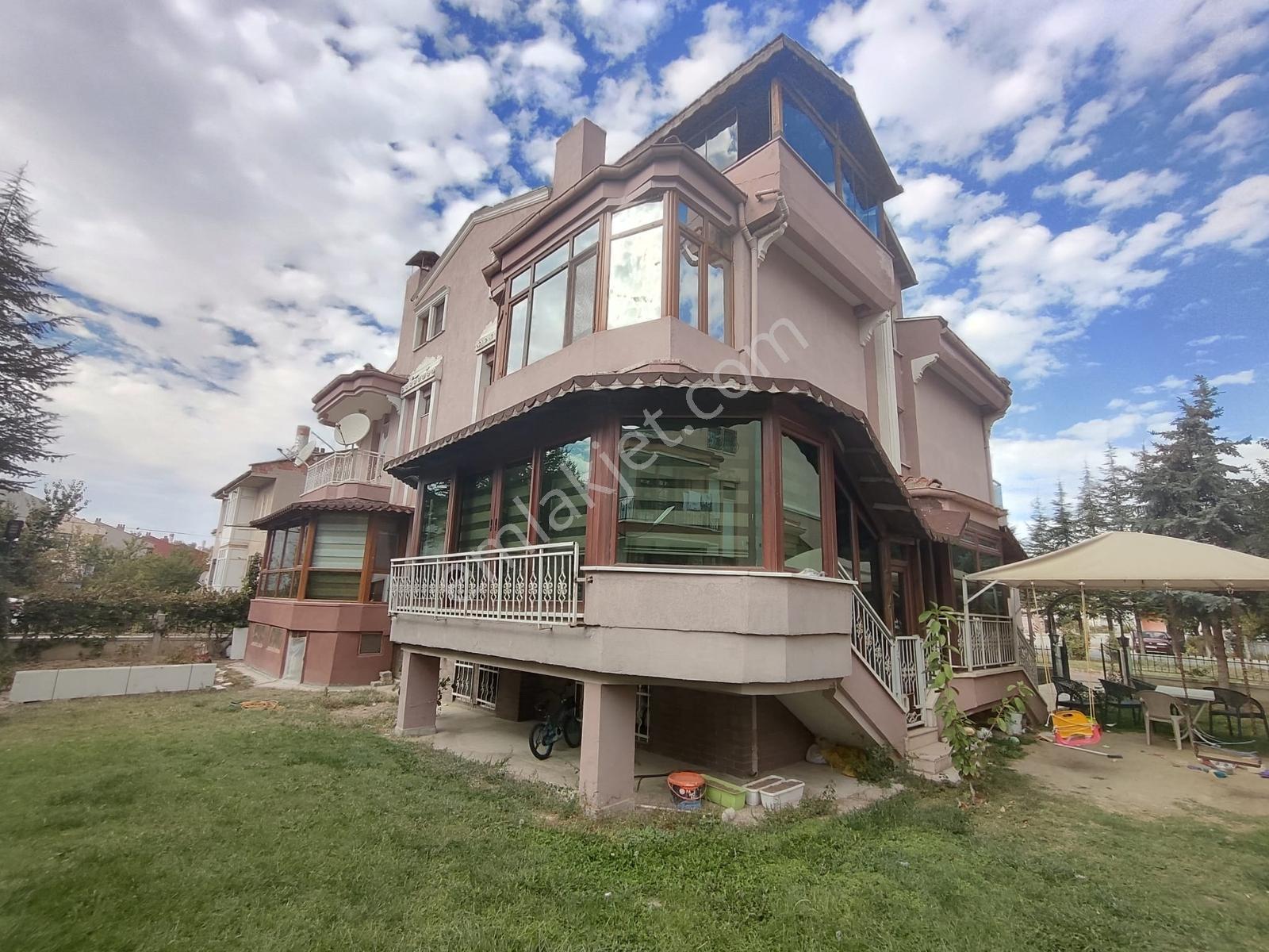 "bayındırılık Villaları"içi Yapılı-masrafsız-yalıtımlı 7+1 Villa - Görsel 5