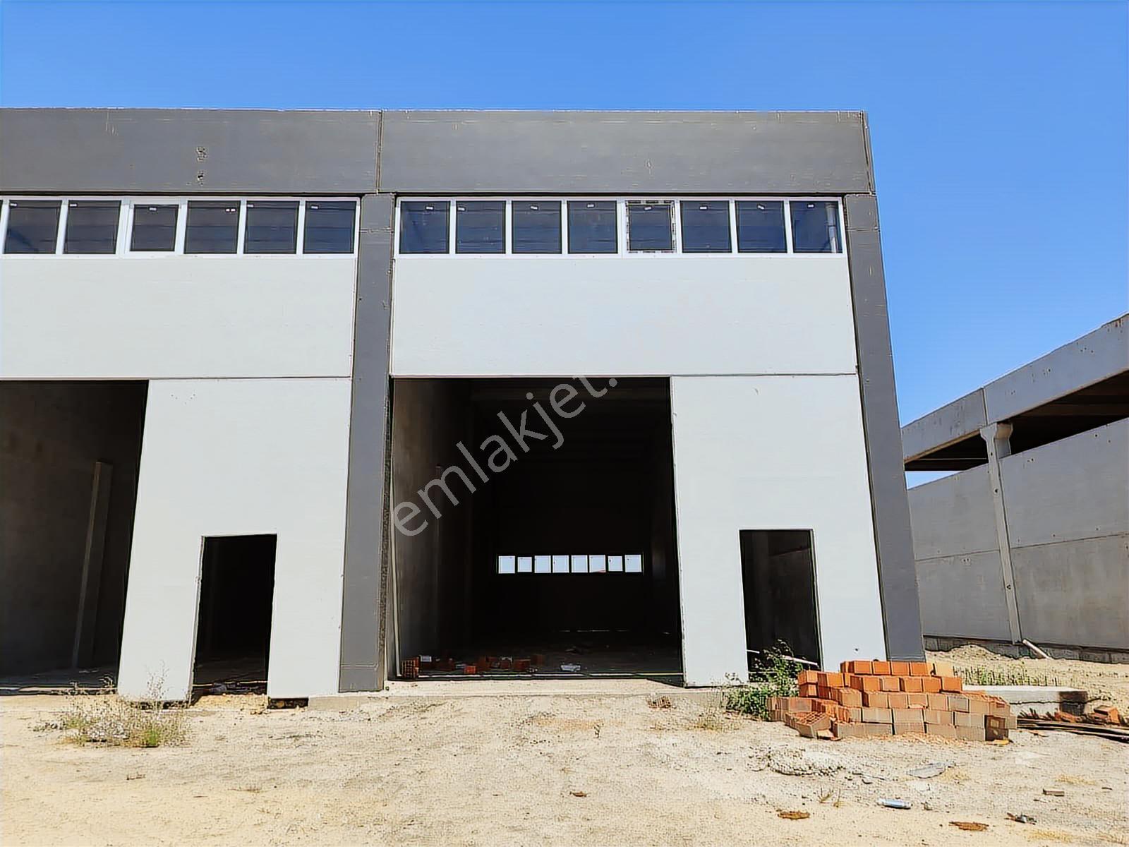 Osb Bölgesi Çevre Yolu Cepheli Polis Okulu Yanı 410m² Depo - Görsel 3