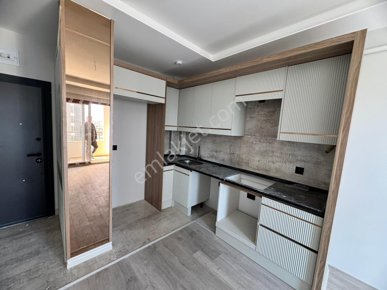 Bm"den Sıfır 1+1 Lüks Daire Aquaparklı-7/24güvenlik-sahile Yakın - Görsel 2