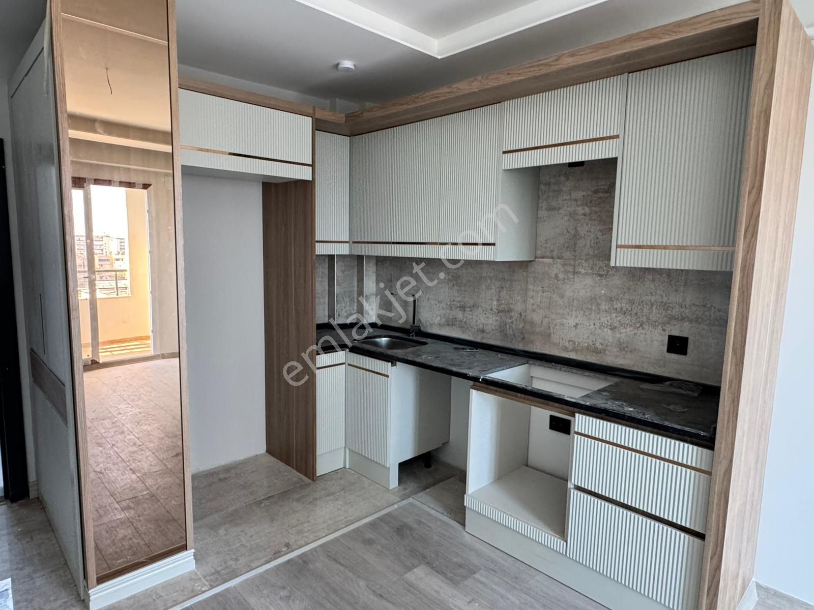 Bm"den Sıfır 1+1 Lüks Daire Aquaparklı-7/24güvenlik-sahile Yakın - Görsel 14