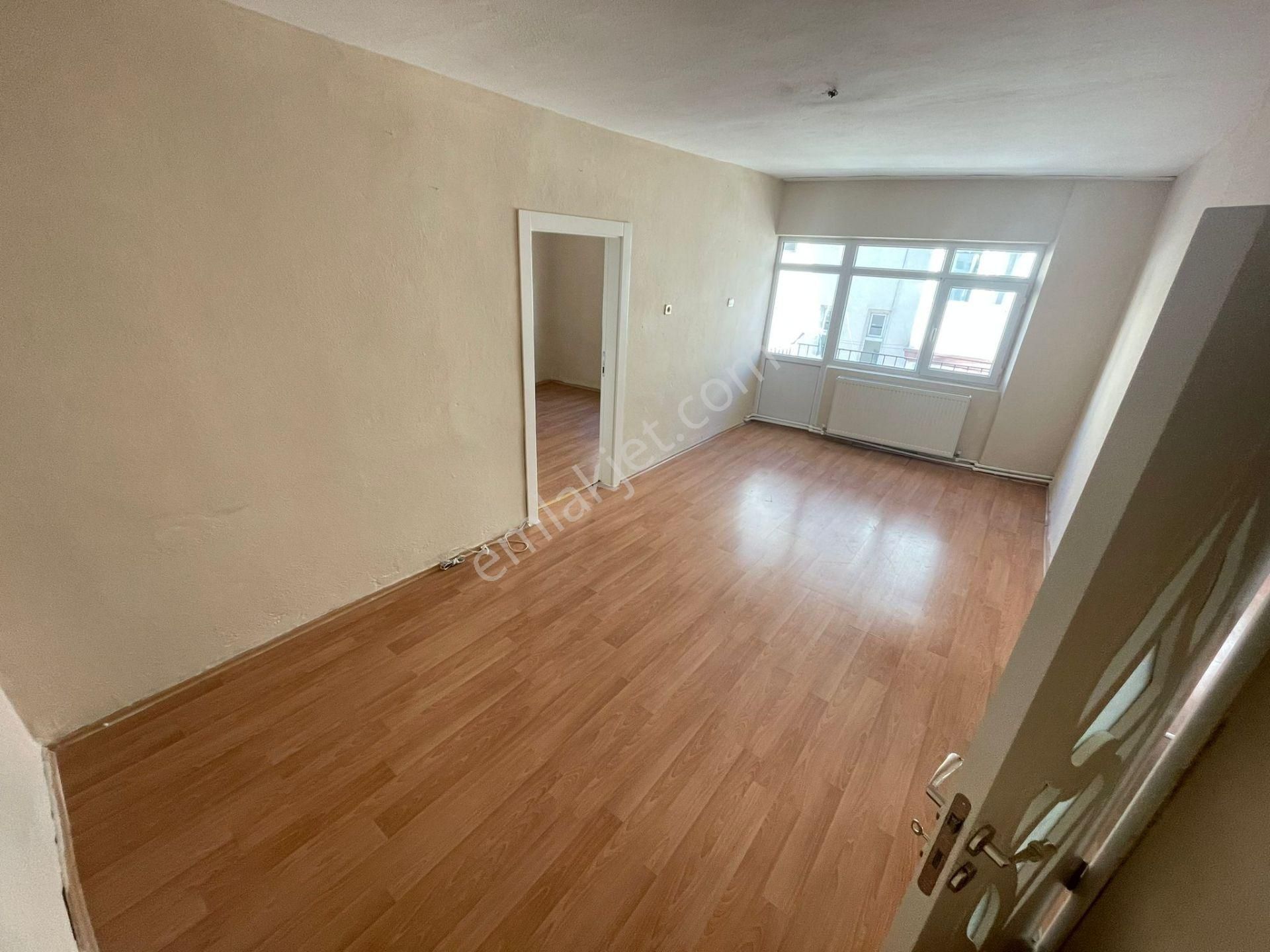 Es-as Emlaktan Mareşalde Ara Katta Muhteşem Lokasyonlu Kiralık Daire - Görsel 6