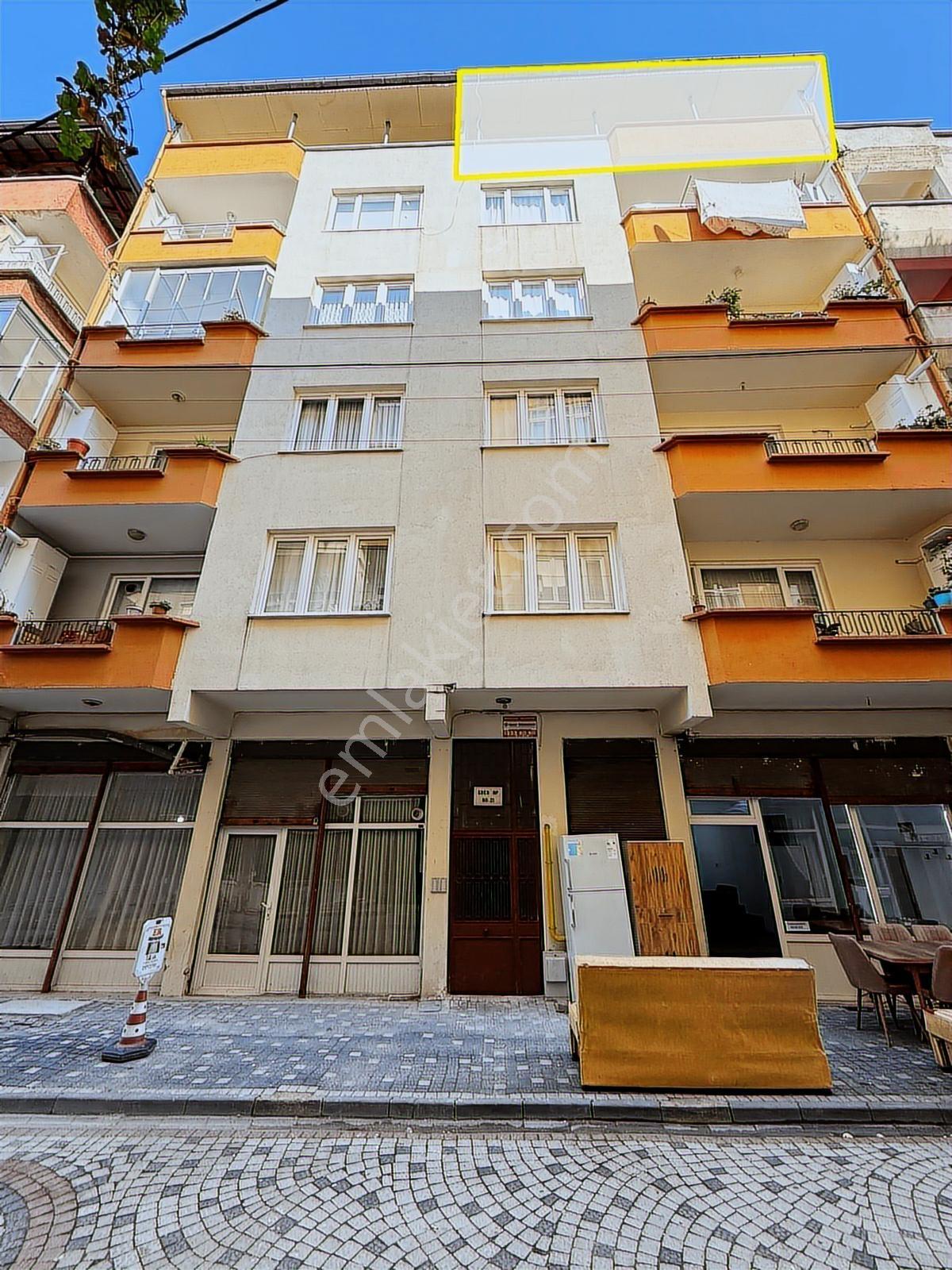 Şehir Merkezinde Satılık İçi Sıfır Yapılı Geniş Satılık Daire - Görsel 11