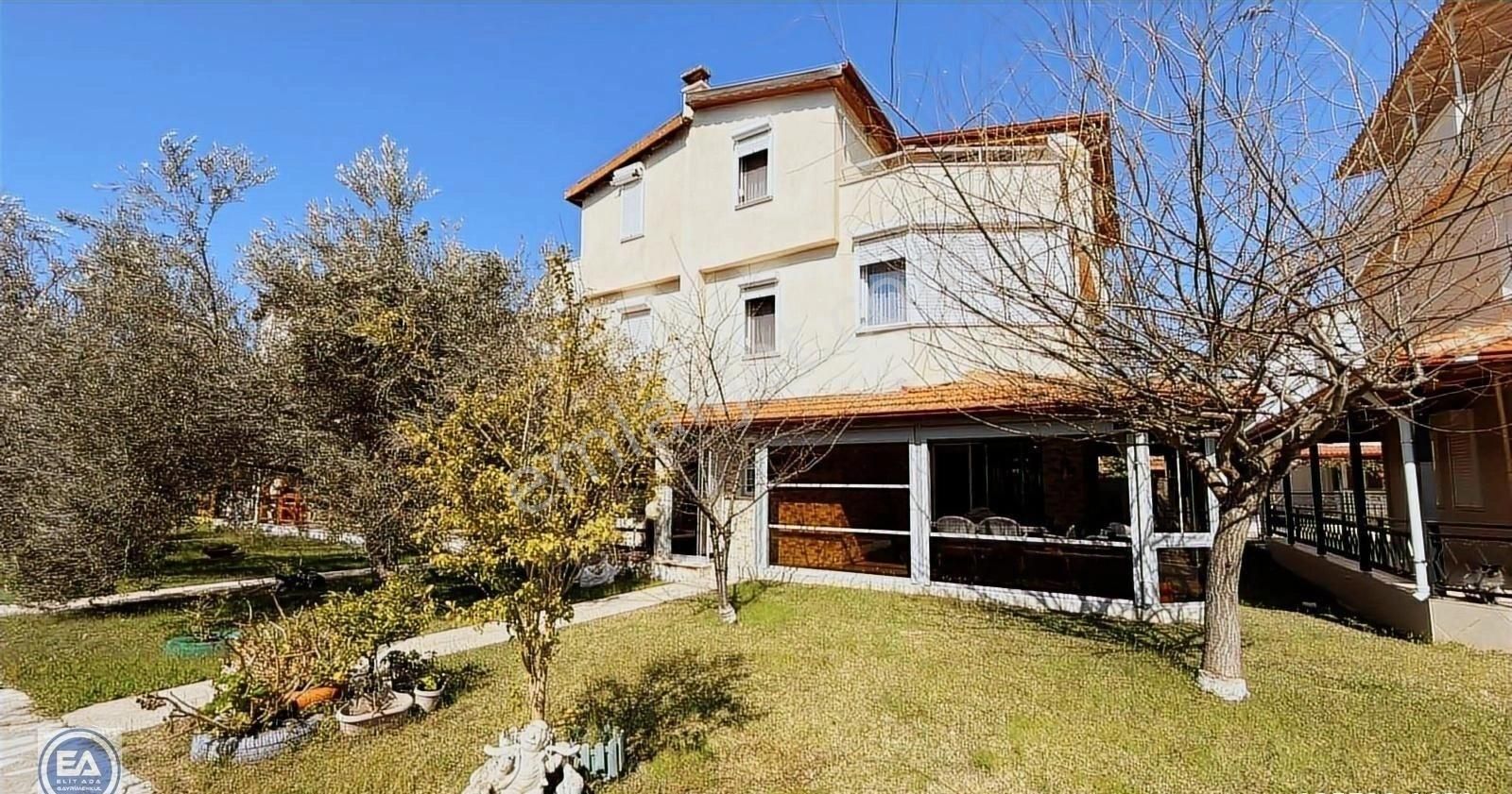 Kuşadası Davutlarda Denize 300 Metre 4+1 Eşyalı Bahçeli Yazlık - Görsel 7