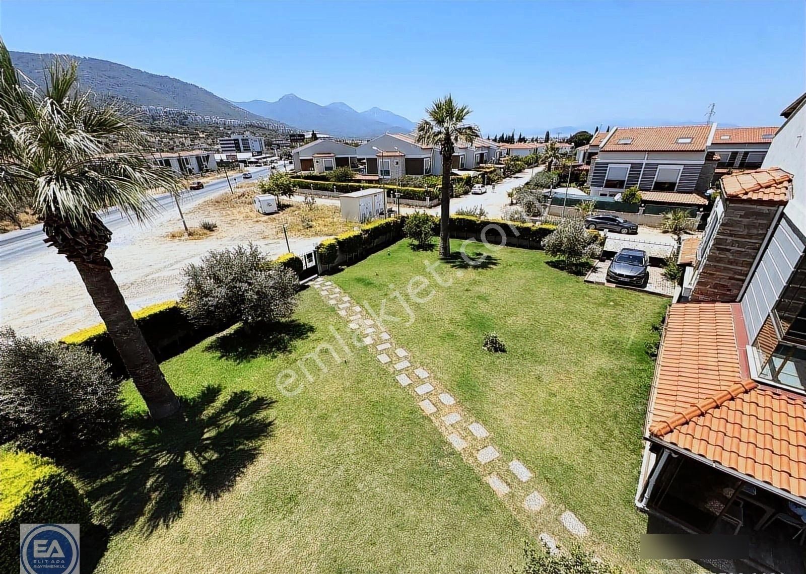 Kuşadası Güzelçamlı'da Havuzlu Sitede 4 + 1 Satılık - Görsel 3