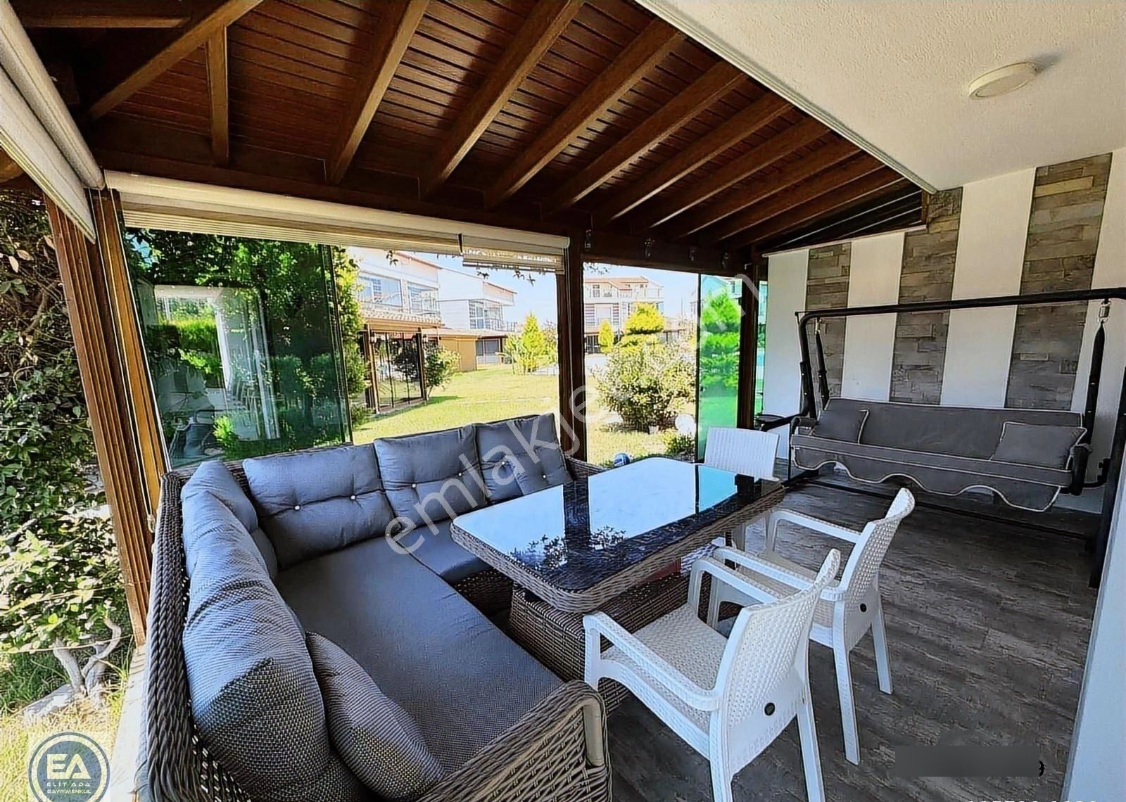 Kuşadası Güzelçamlı'da Havuzlu Sitede 4 + 1 Satılık - Görsel 17
