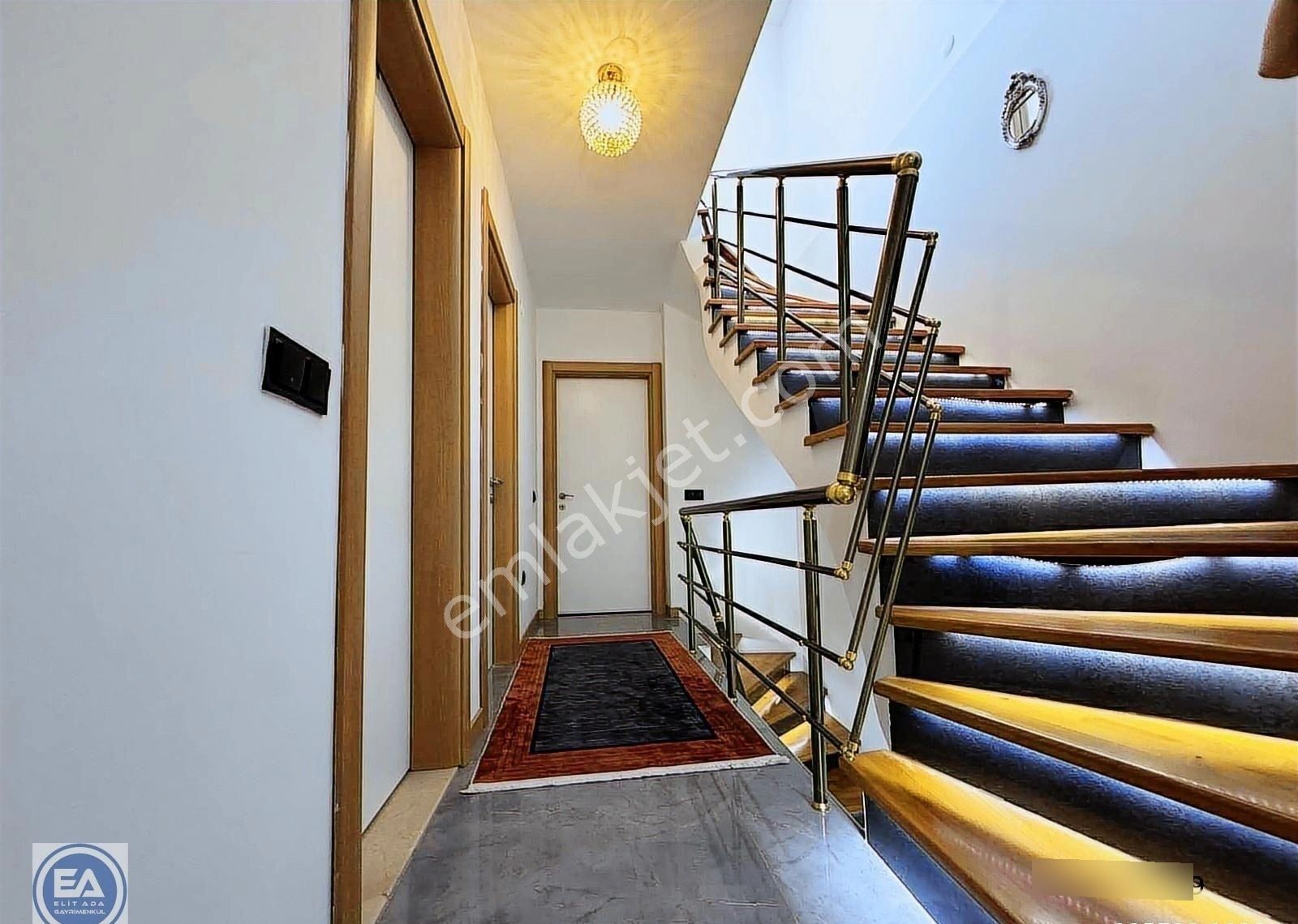 Kuşadası Güzelçamlı'da Havuzlu Sitede 4 + 1 Satılık - Görsel 6