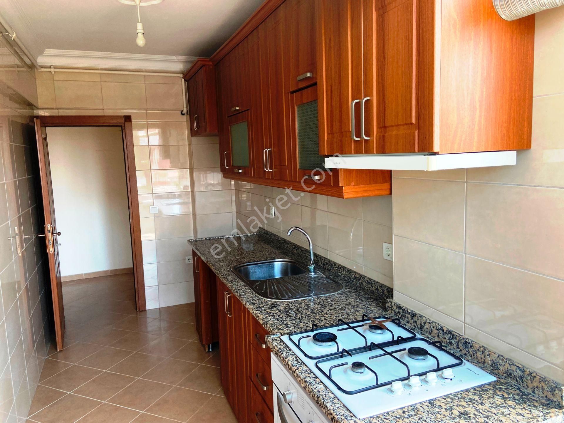 Çevik 'ten İçerenköyde Kiralık 2+1 Daire. - Görsel 21